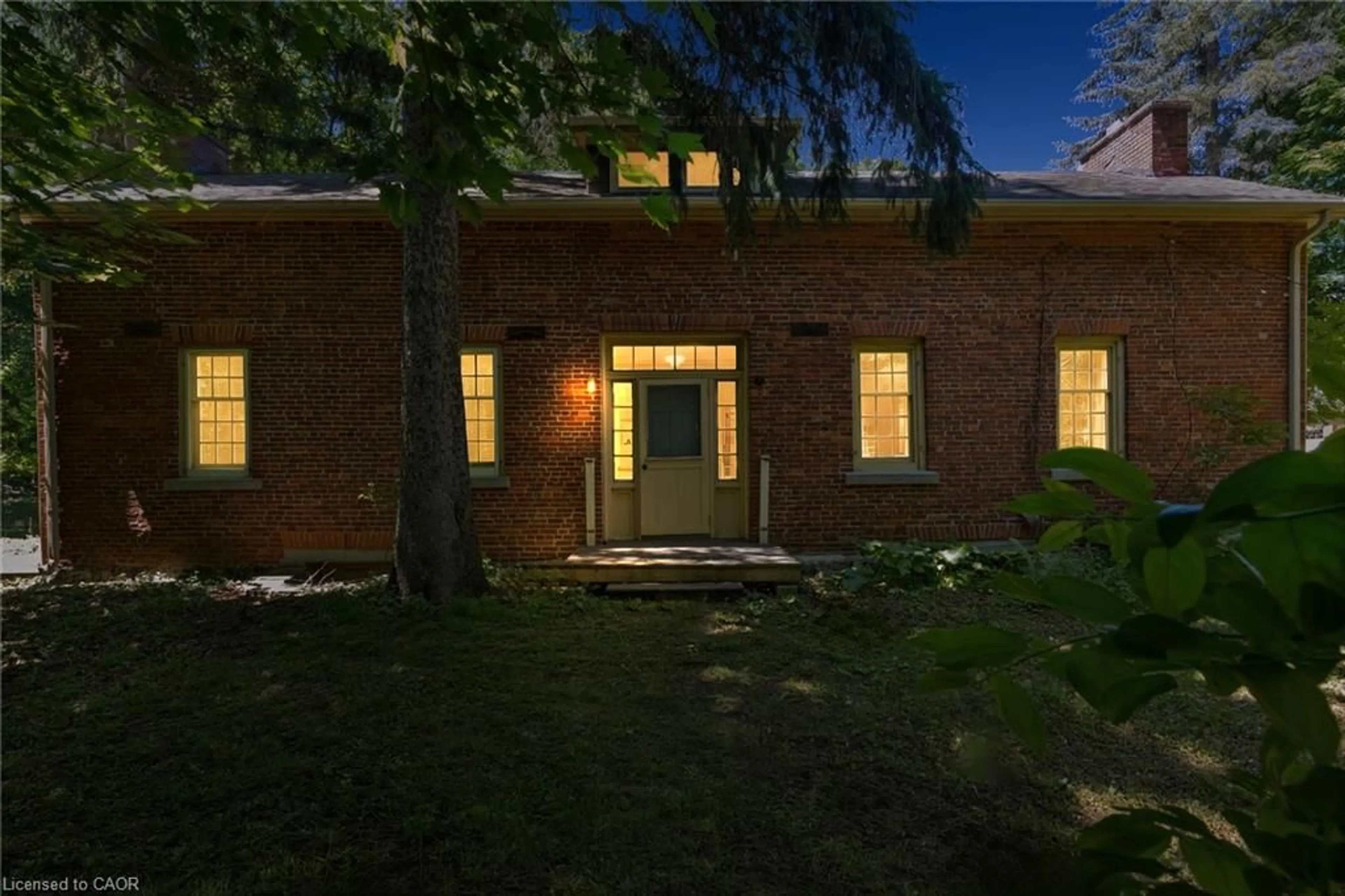 Home with brick exterior material, building for 41 Mill St, Mississauga Ontario L5M 1Y3