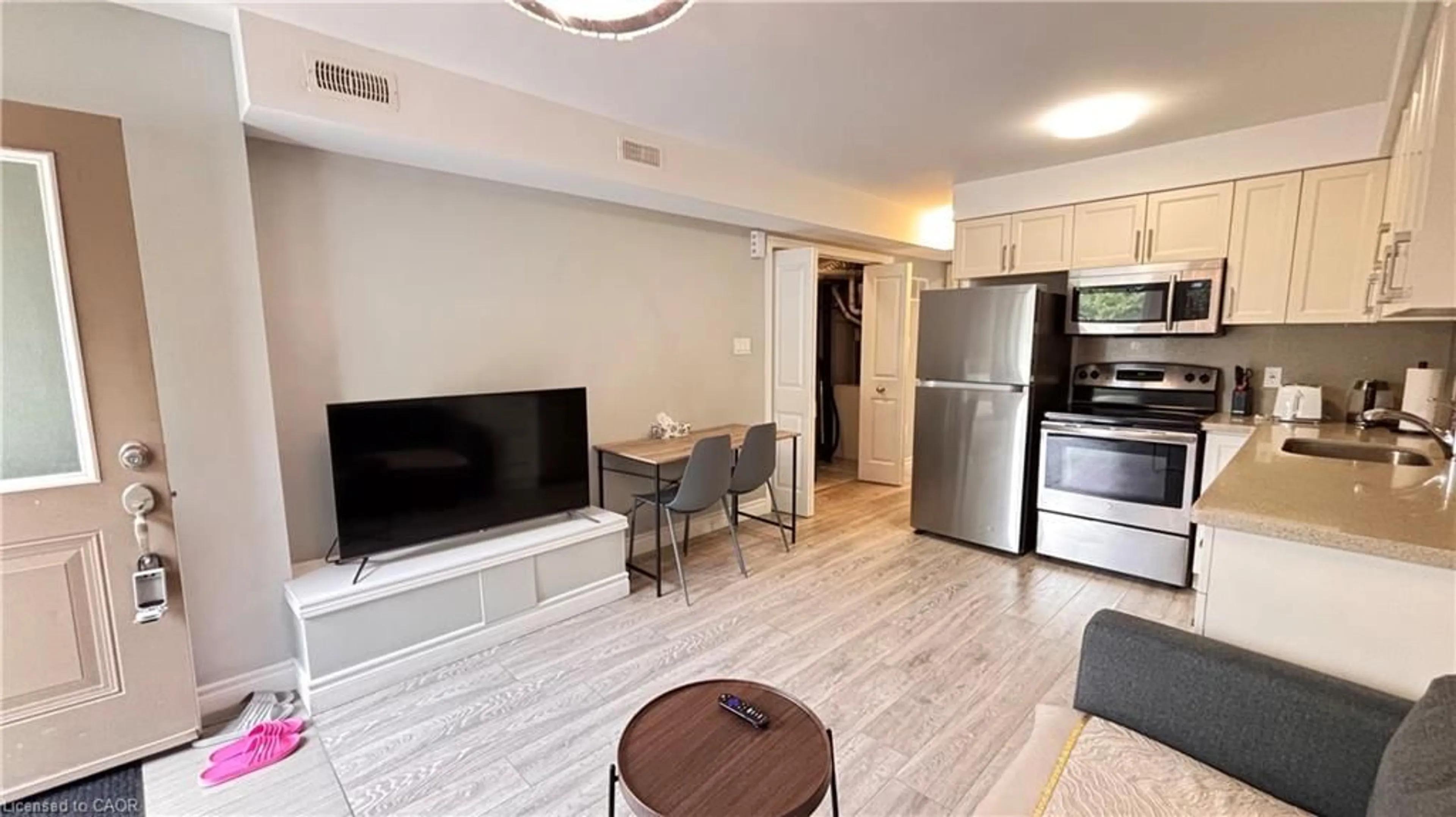 Unknown for 122 Courtland Ave #14, Kitchener Ontario N2G 0B8