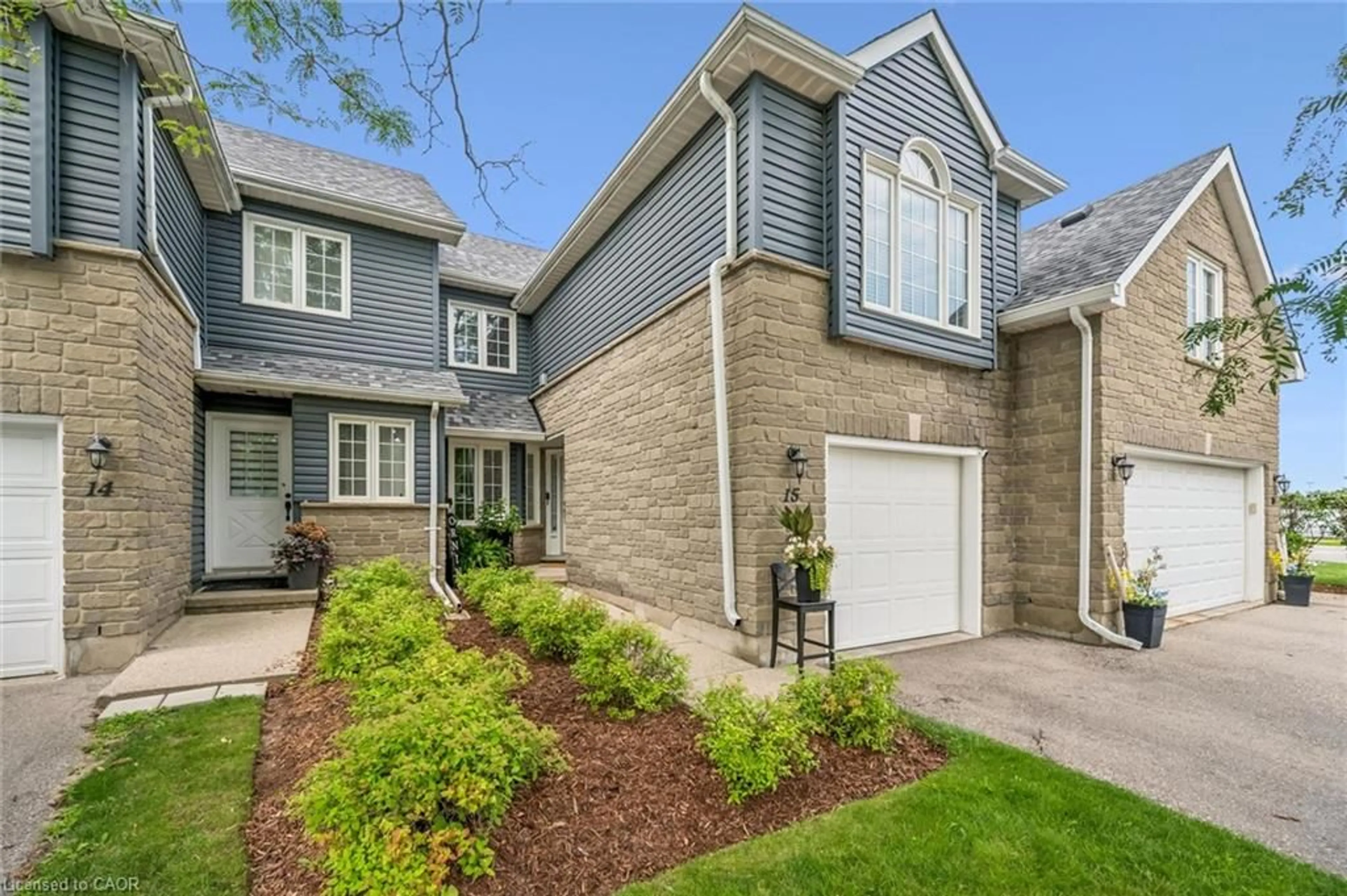 Home with brick exterior material, street for 199 Saginaw Pky #15, Cambridge Ontario N1T 1T9