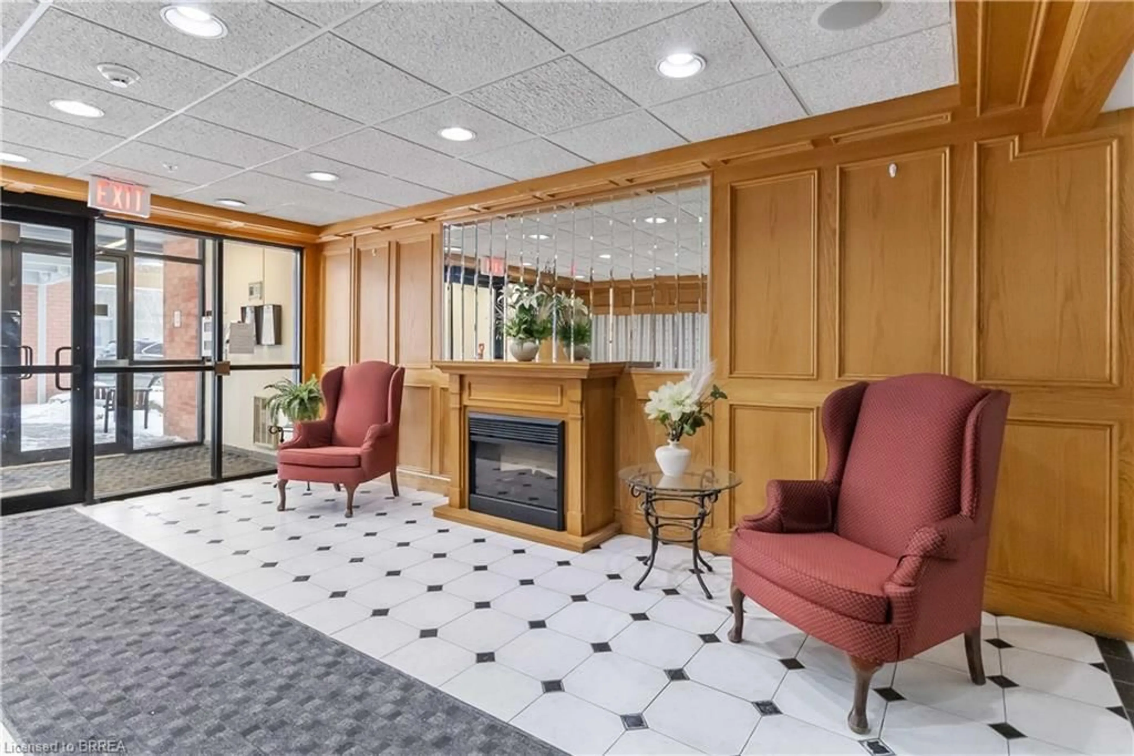 Lobby for 9 Bonheur Crt #506, Brantford Ontario N3P 1Z5