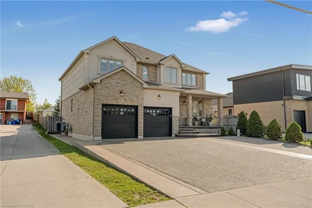 351 Highland Rd, Stoney Creek 2