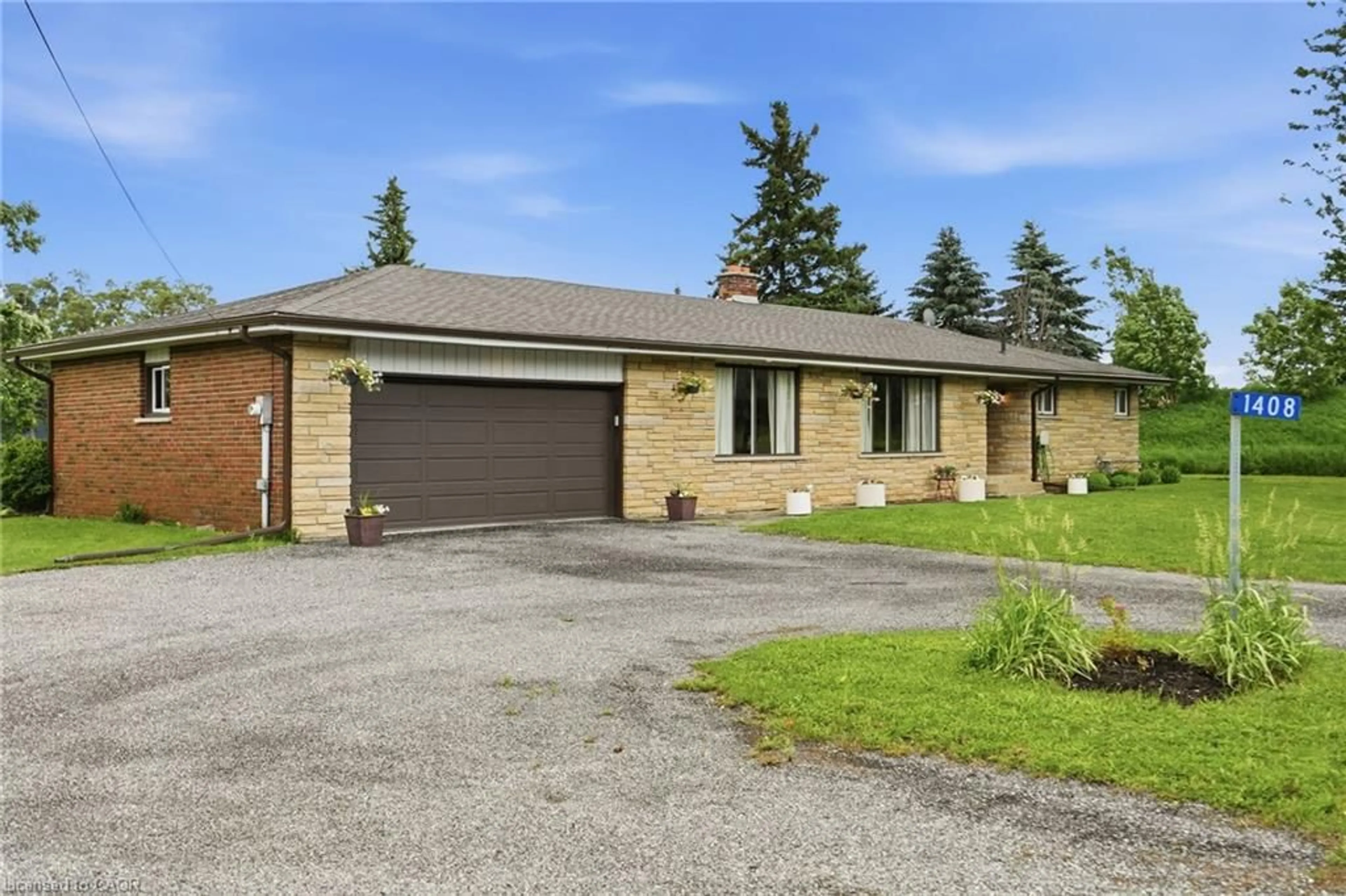 Home with brick exterior material, street for 1408 Edgewood Rd, Flamborough Ontario L8N 2Z7