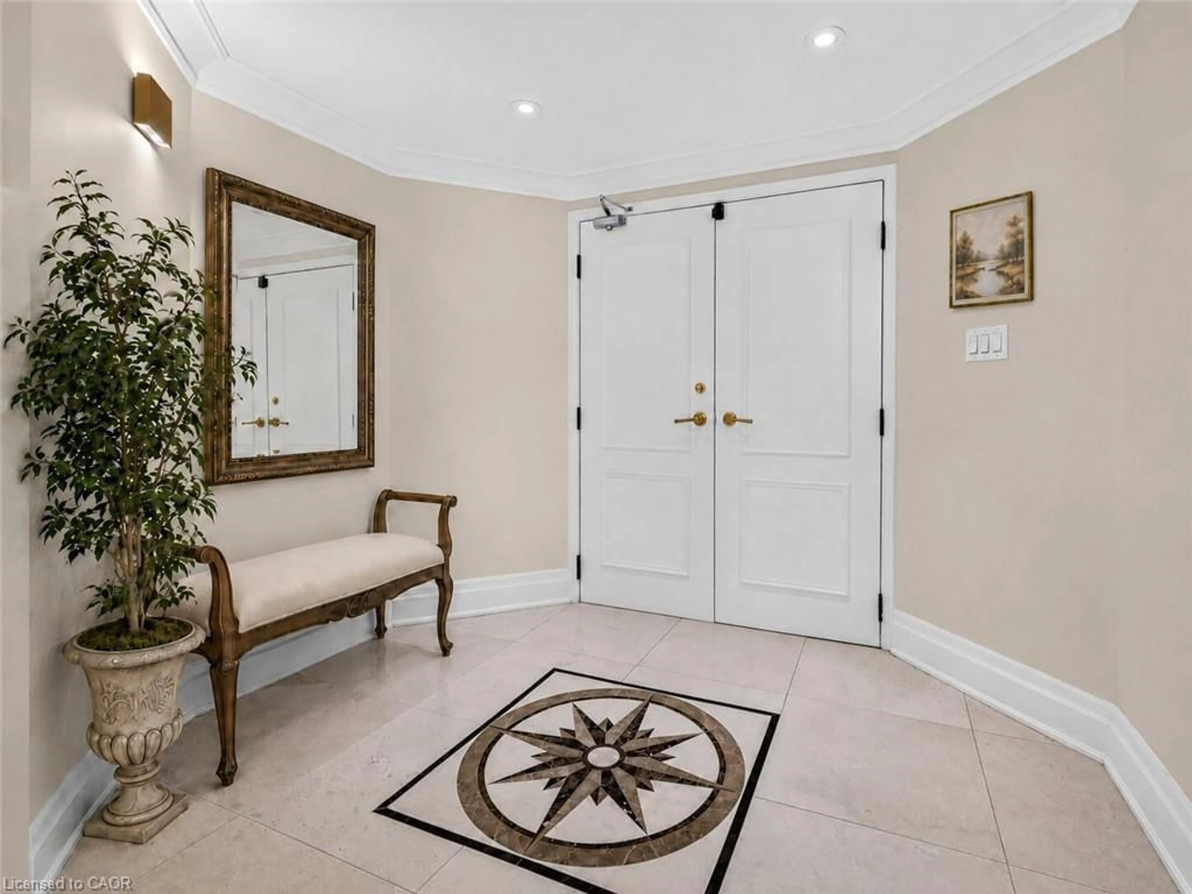 Indoor entryway for 2045 Lake Shore Blvd #2901, Etobicoke Ontario M8V 2Z6