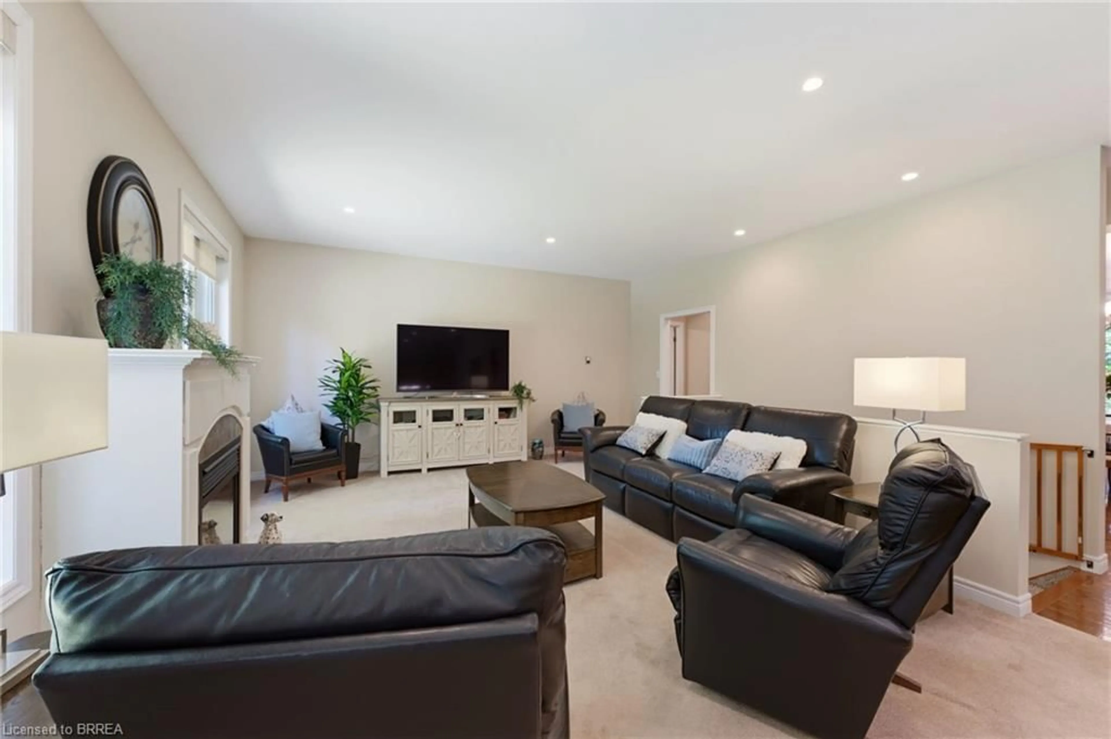 Living room with furniture, unknown for 301 Governors Rd, Paris Ontario N3L 3E1