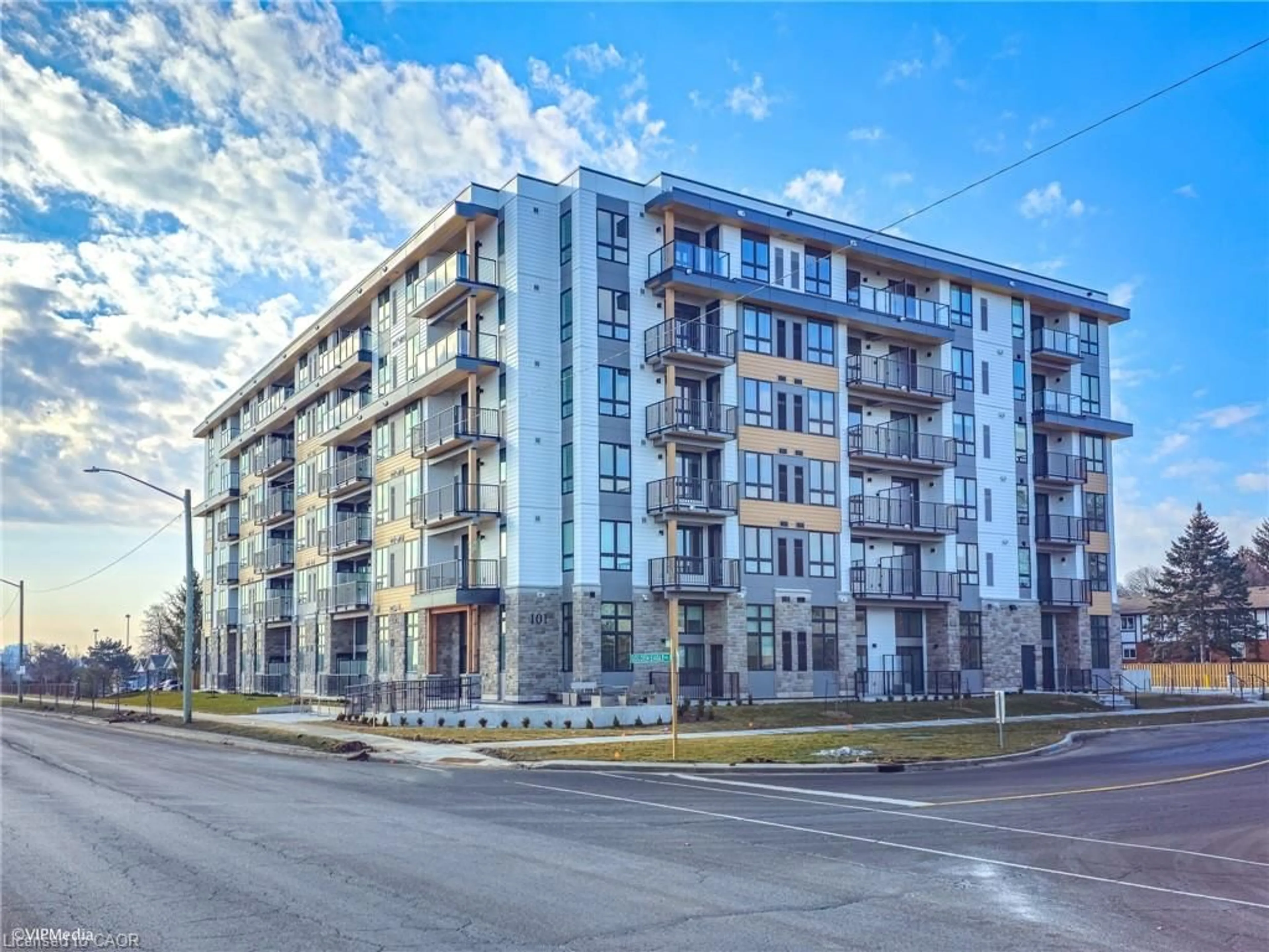 Unknown for 101 Golden Eagle Rd #308, Waterloo Ontario N2V 0H4