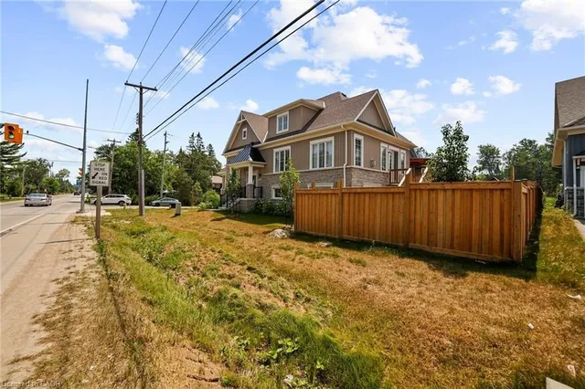 3205 Mosley St, Wasaga Beach 2