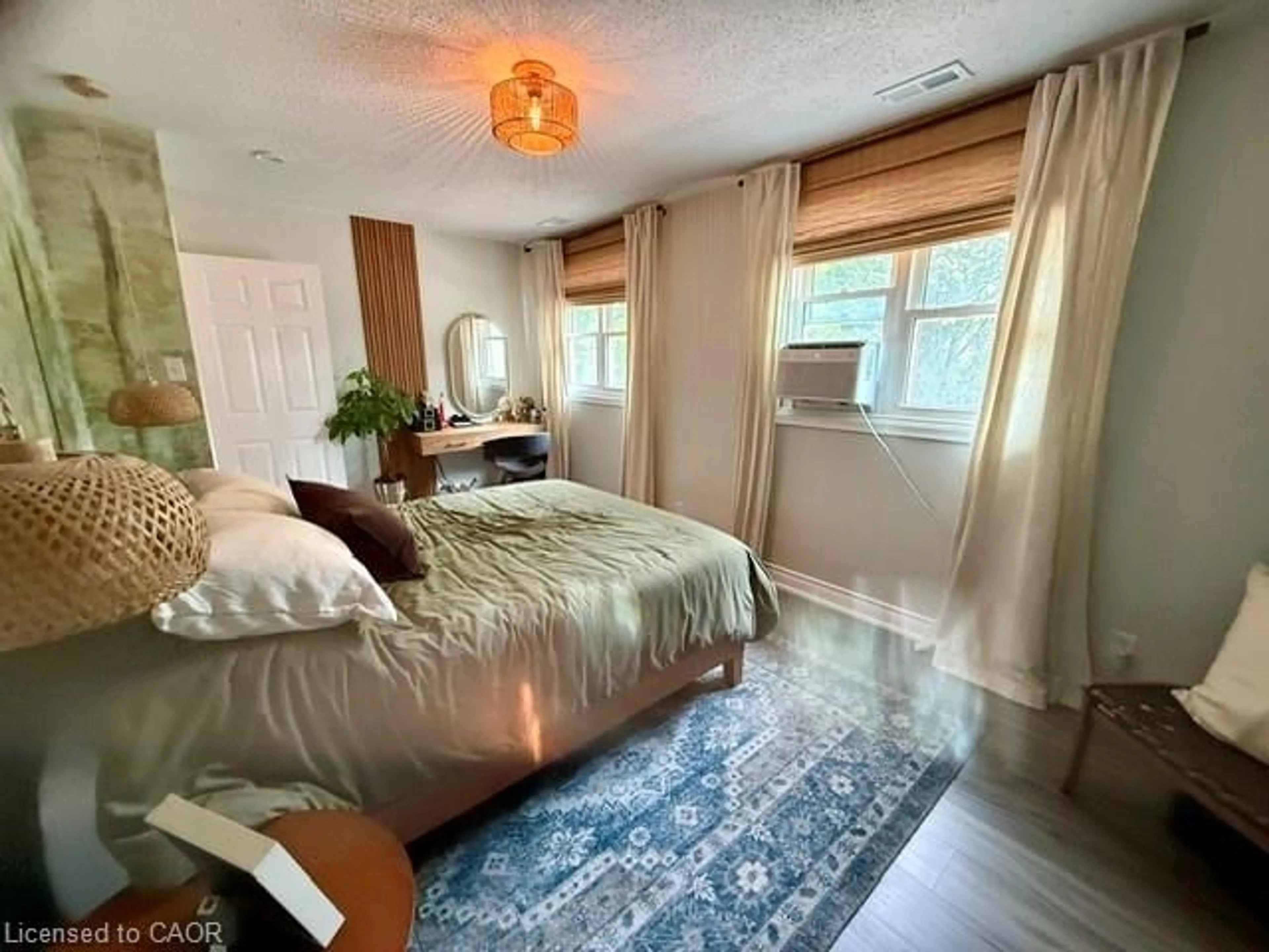 A pic of a room for 93 Cloverdale Ave, Hamilton Ontario L8K 4M2