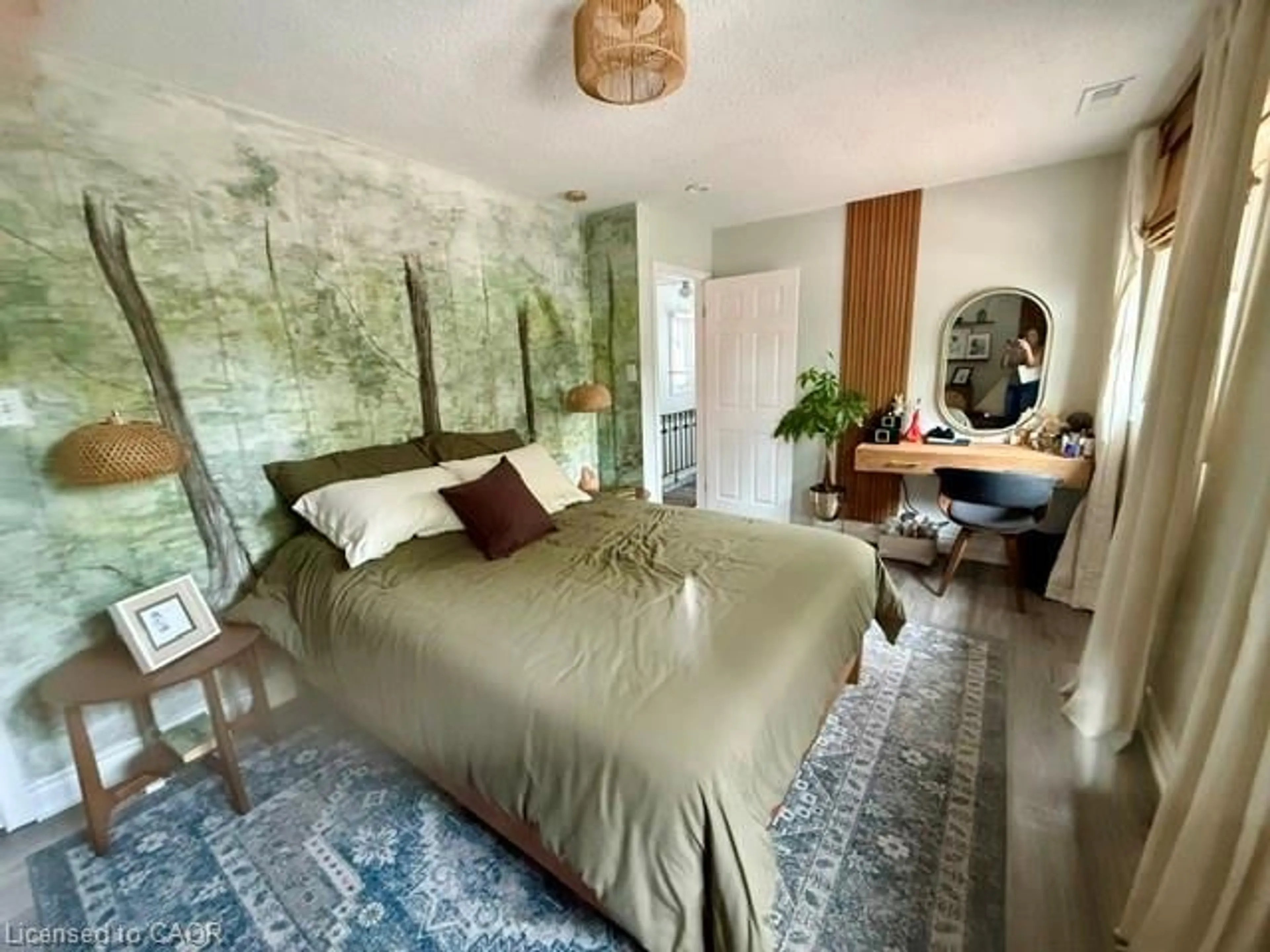 A pic of a room for 93 Cloverdale Ave, Hamilton Ontario L8K 4M2