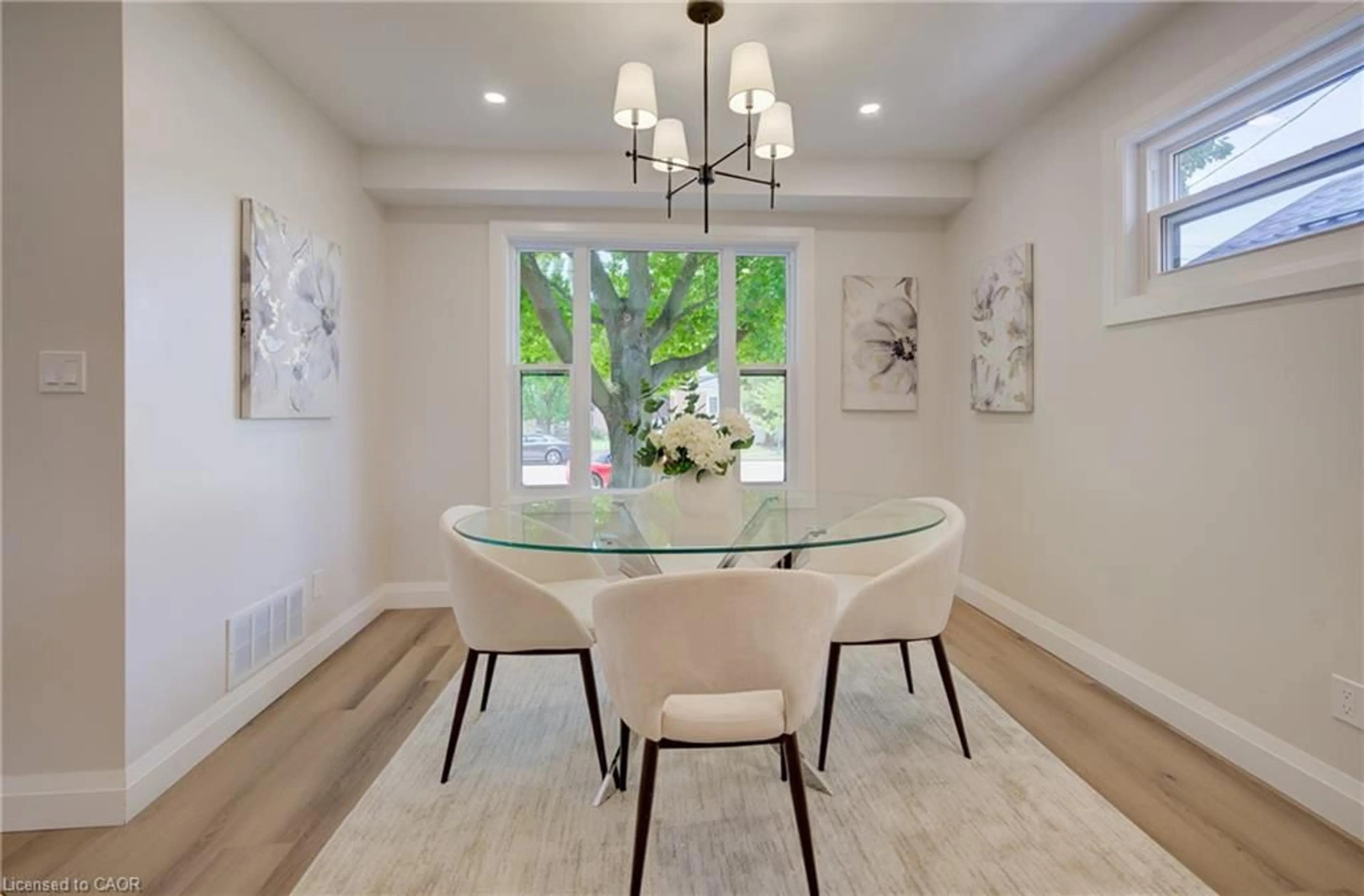 Dining room, unknown for 34 Moore Ave, Waterloo Ontario N2J 3E5