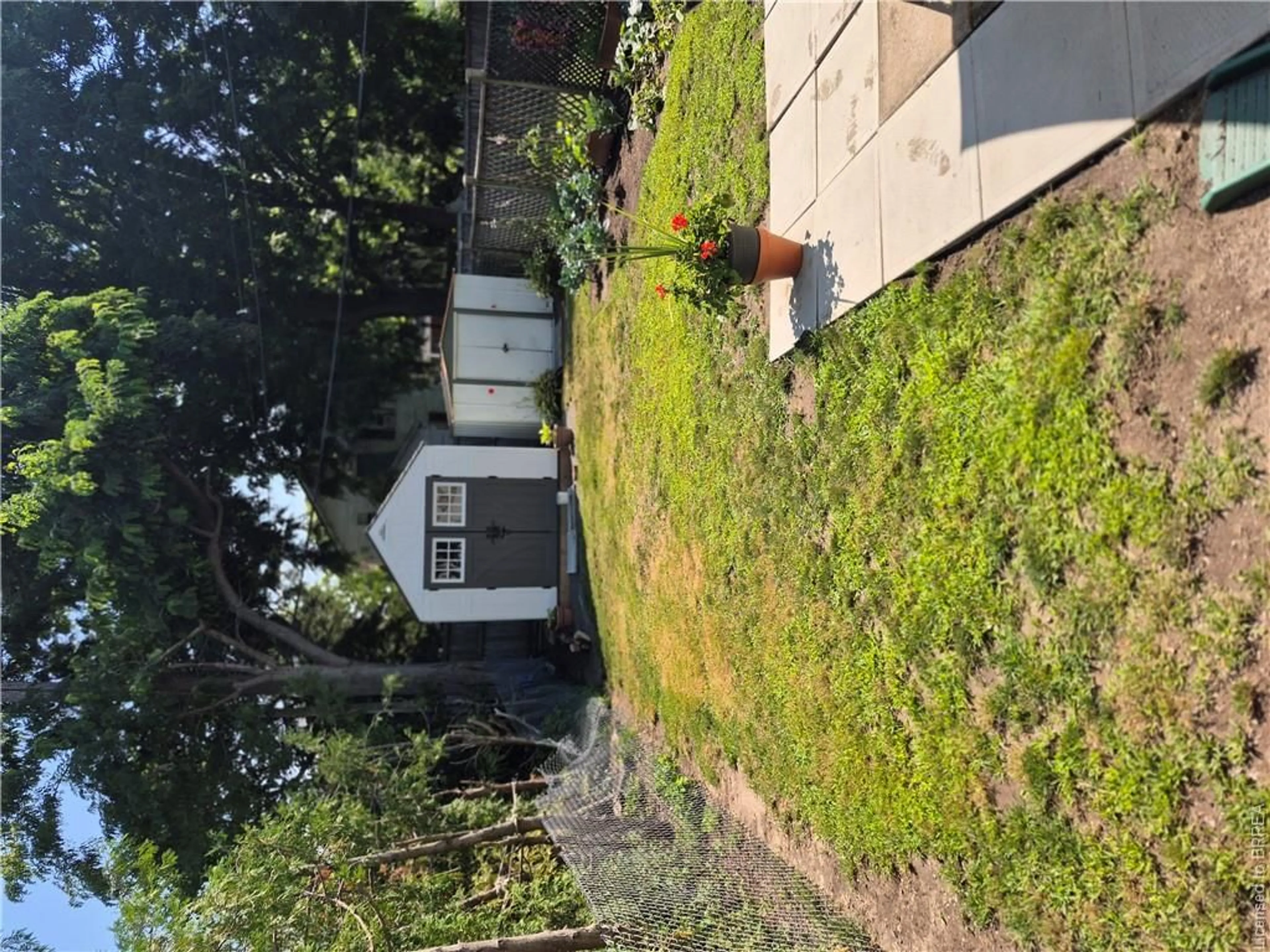 A pic from outside/outdoor area/front of a property/back of a property/a pic from drone, street for 97 Colborne St, Simcoe Ontario N3Y 4H4