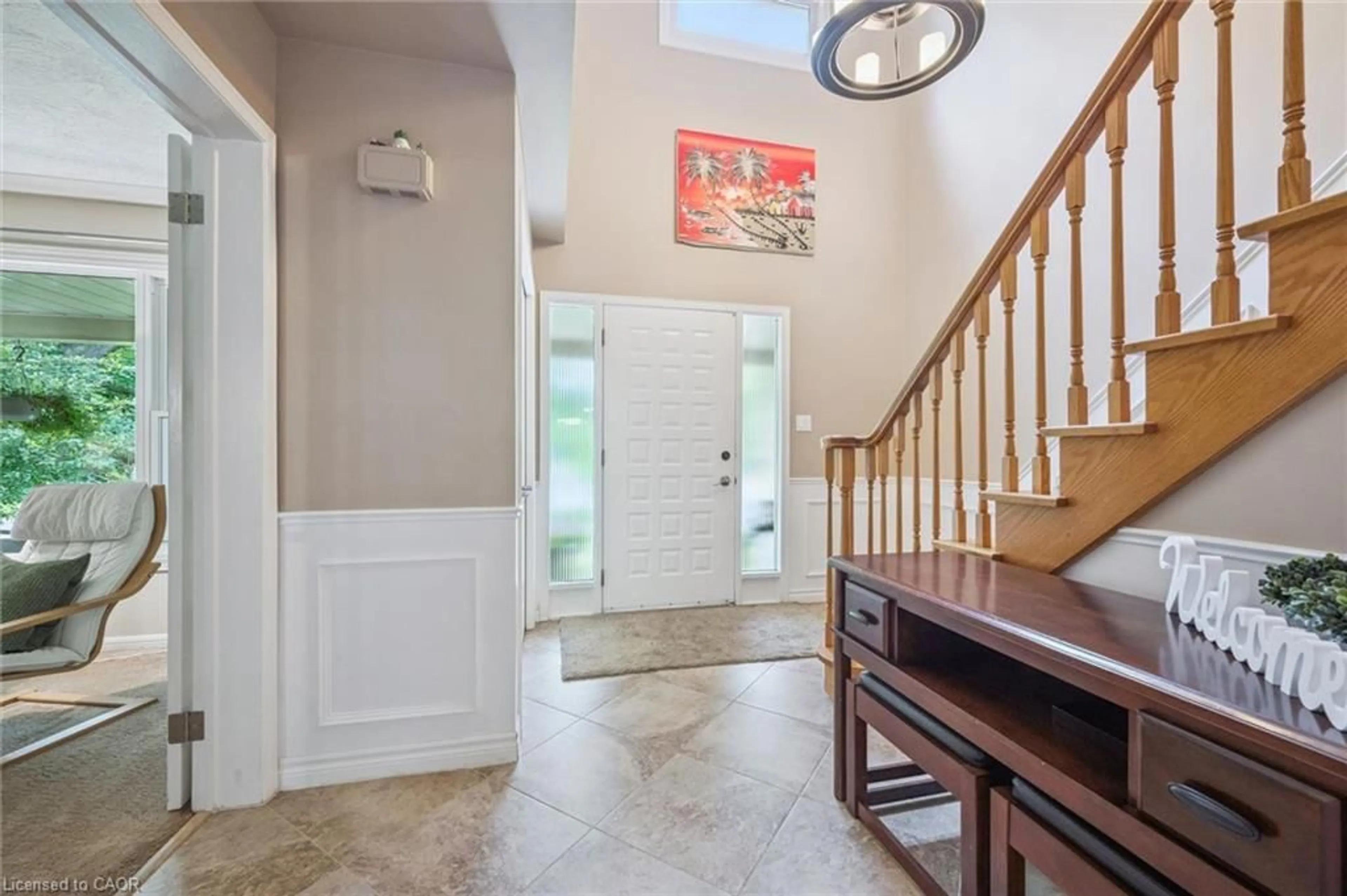 Indoor entryway for 119 Sandy Ridge Pl, Waterloo Ontario N2T 1C5