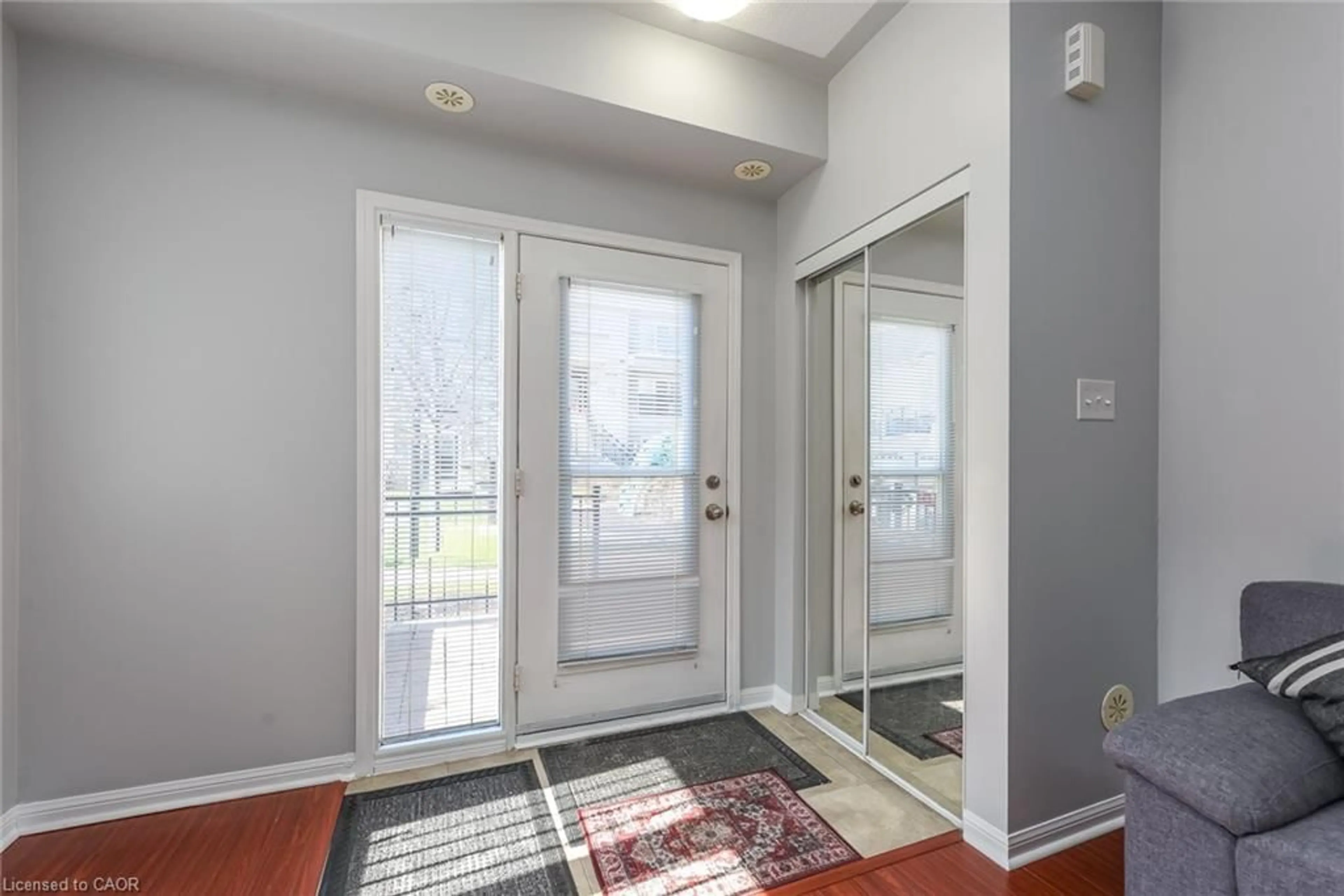 Indoor entryway for 2891 Rio Crt #84, Mississauga Ontario L5M 0S3