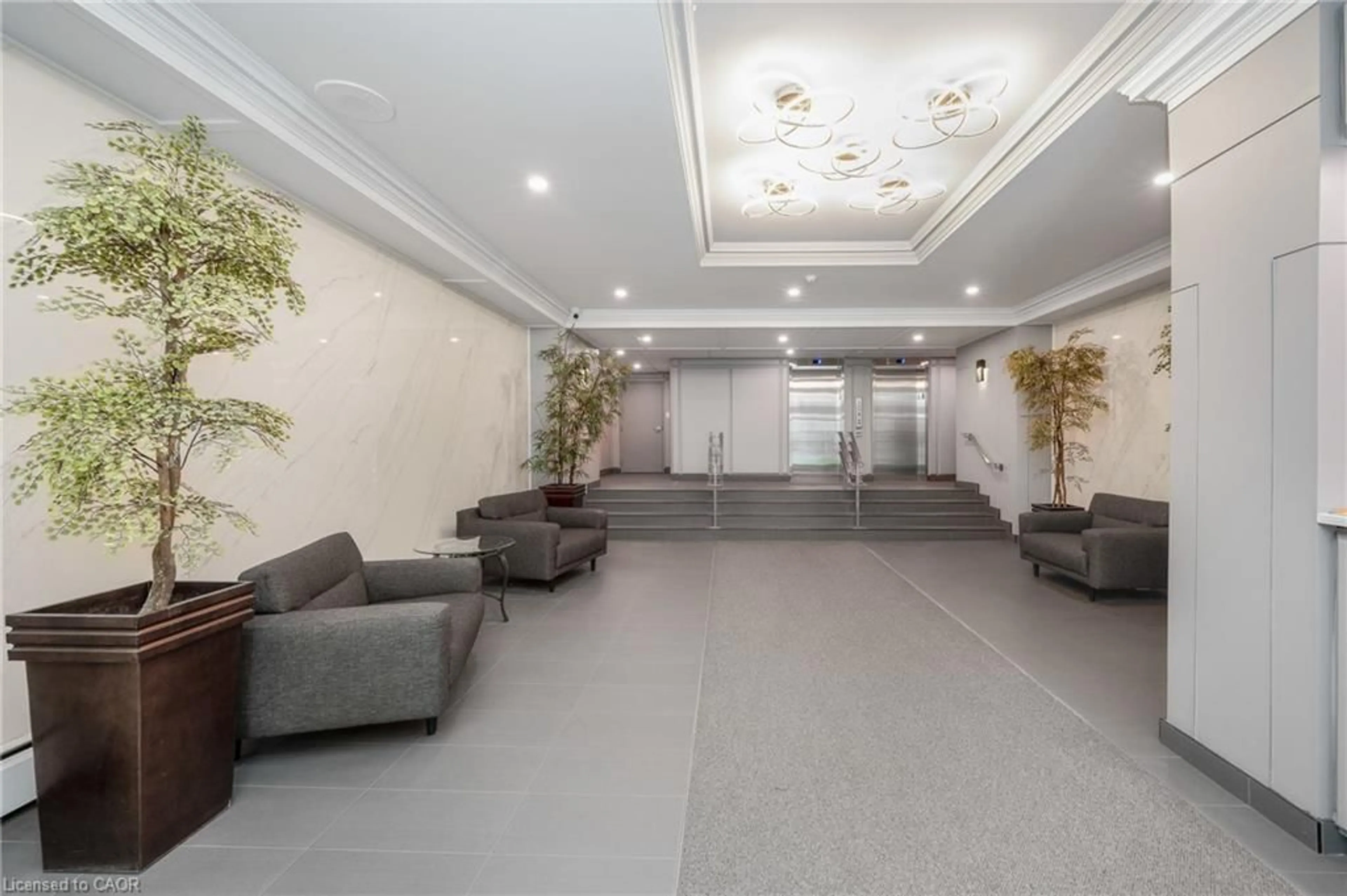Lobby for 975 Warwick Crt #310, Burlington Ontario L7T 3Z7