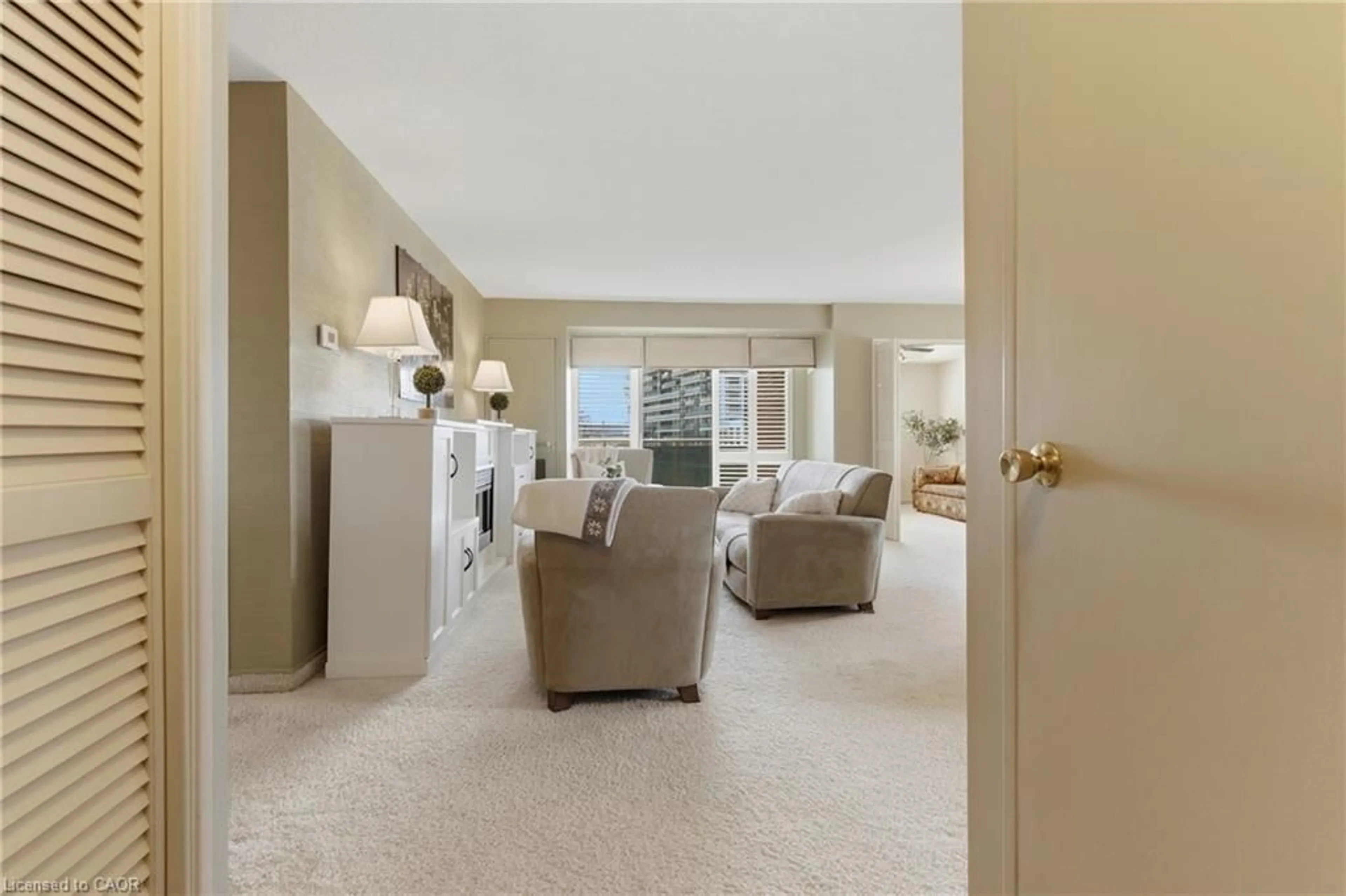 Unknown for 301 Frances Ave #507, Stoney Creek Ontario L8E 3W6