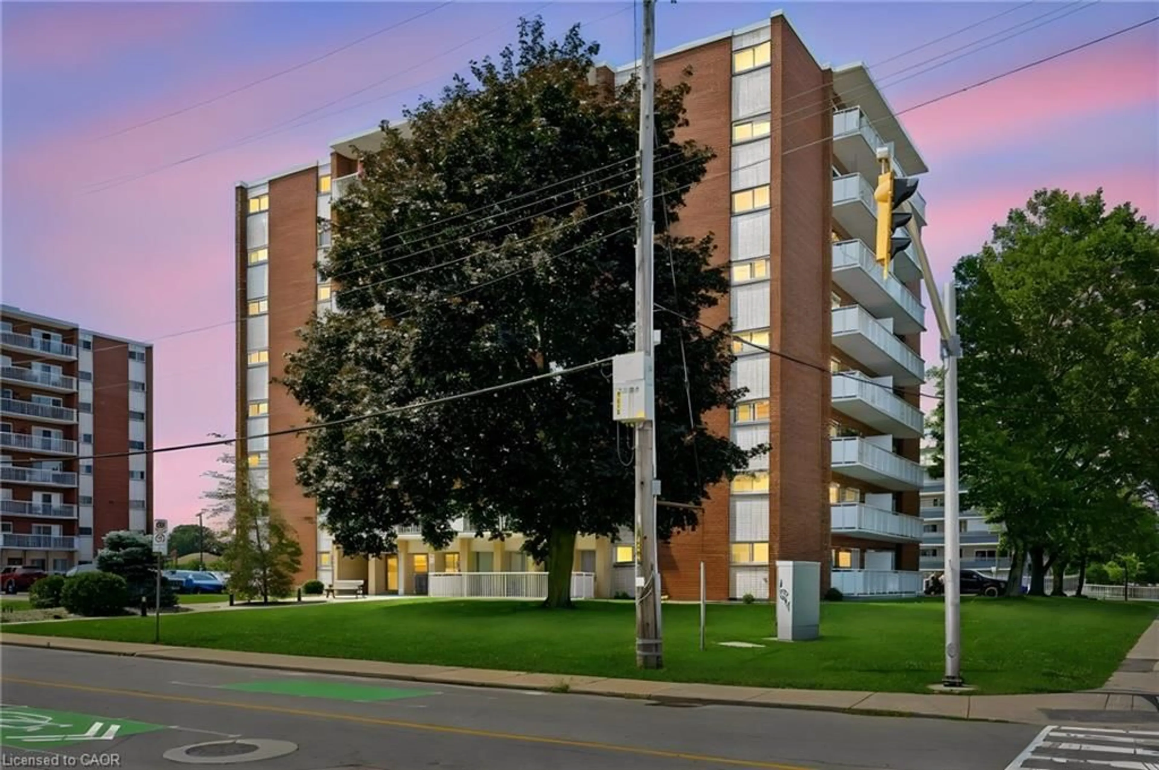 Unknown for 8 Woodman Dr #708, Hamilton Ontario L8K 4C9