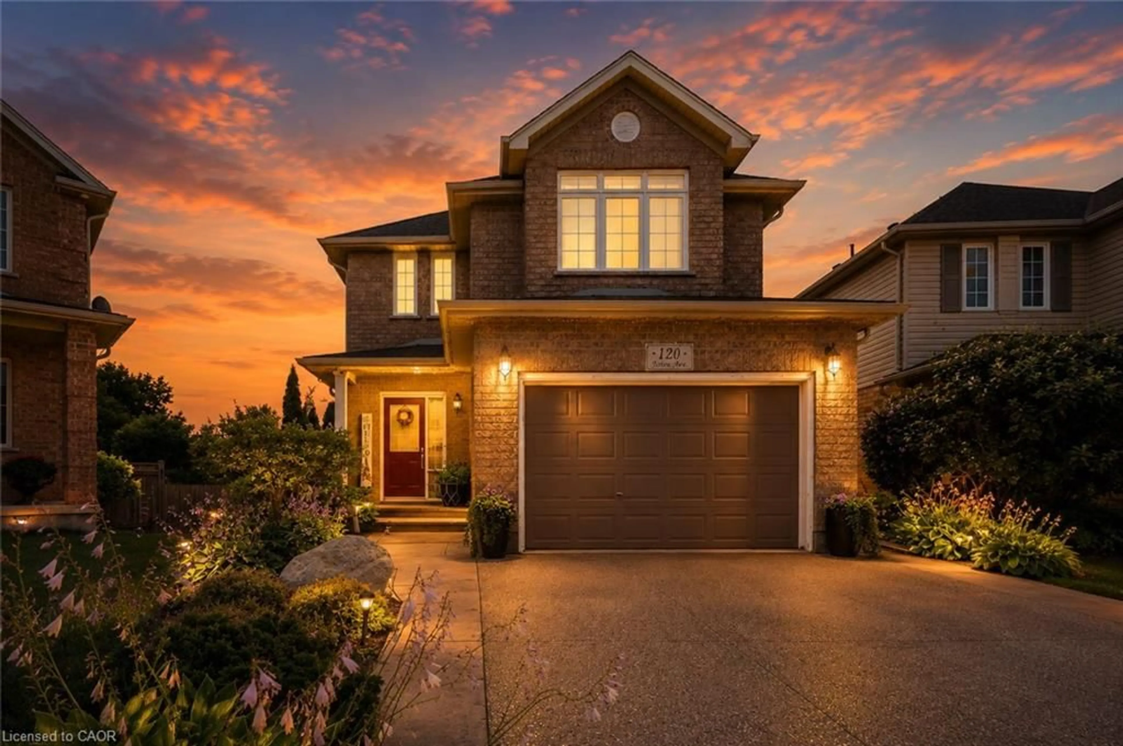 Home with brick exterior material, street for 120 Yates Ave, Cambridge Ontario N1P 0A4