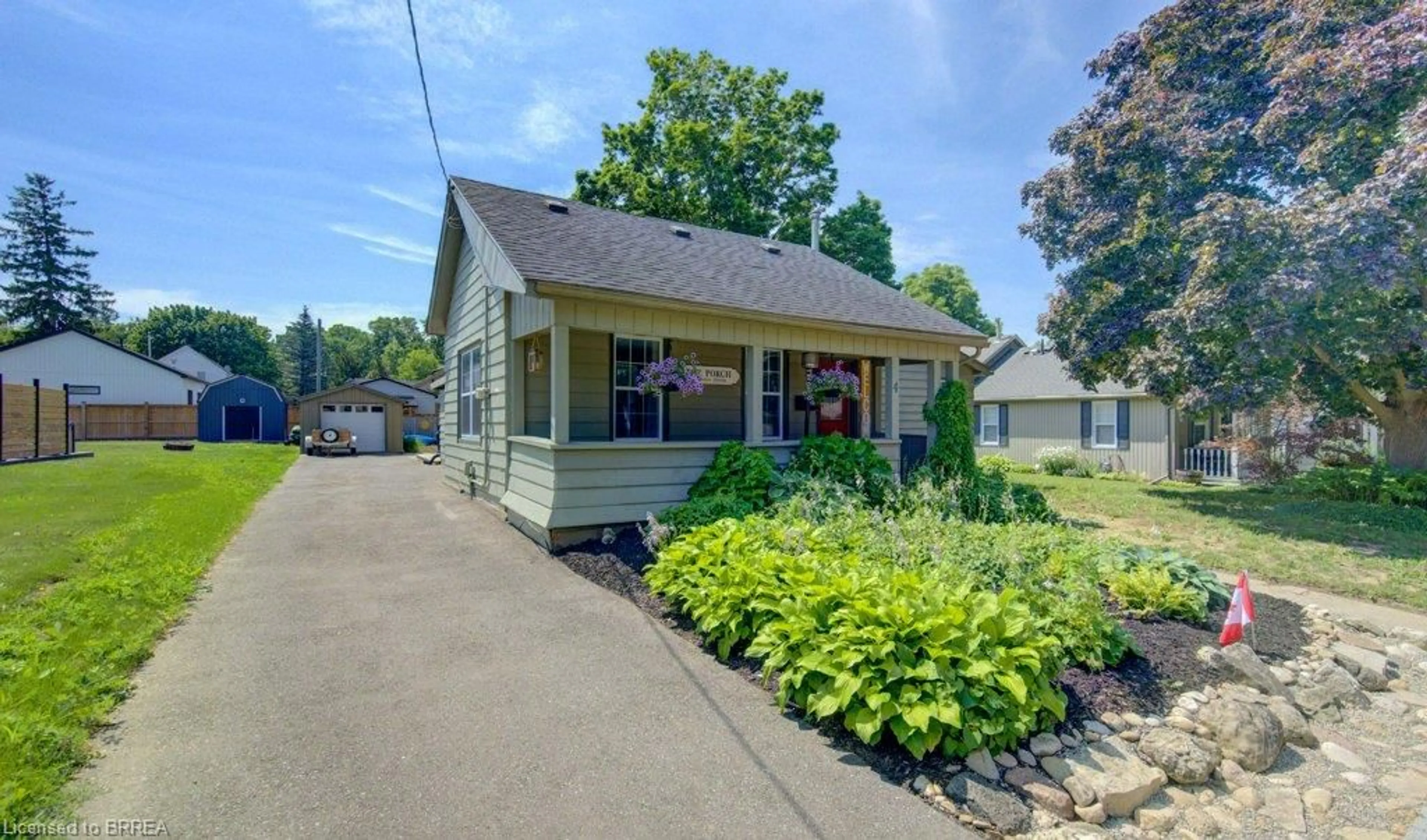Unknown for 4 Wellington St, Paris Ontario N3L 1S4