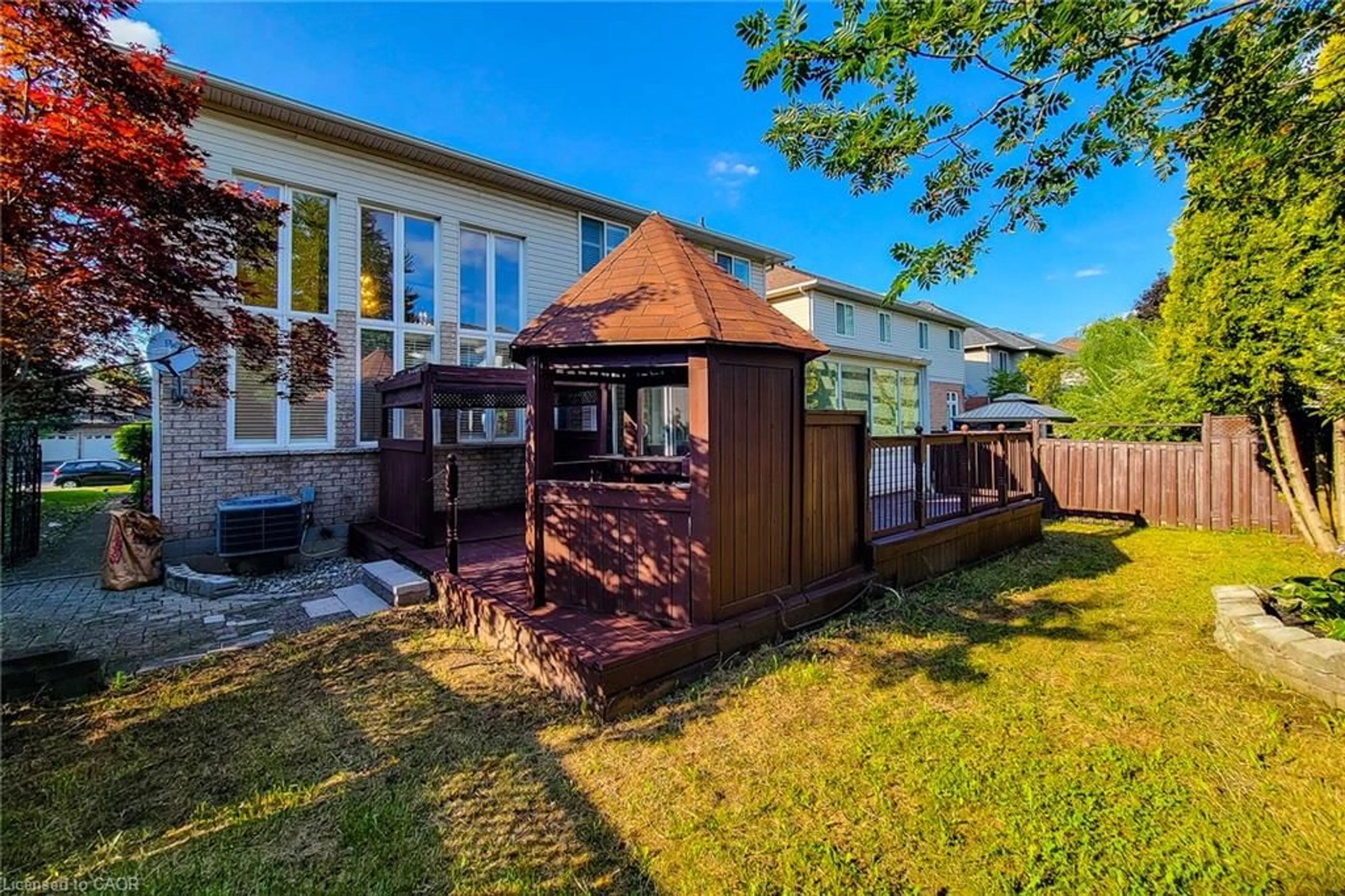 Patio, unknown for 49 Stonehenge Dr, Ancaster Ontario L9K 1N6