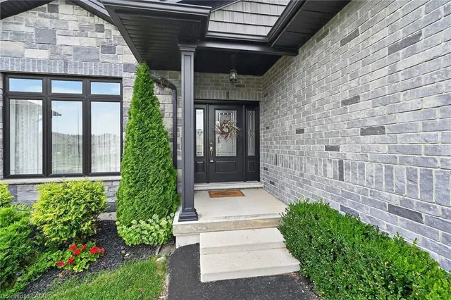 26 Stonebridge Pl, Simcoe 4