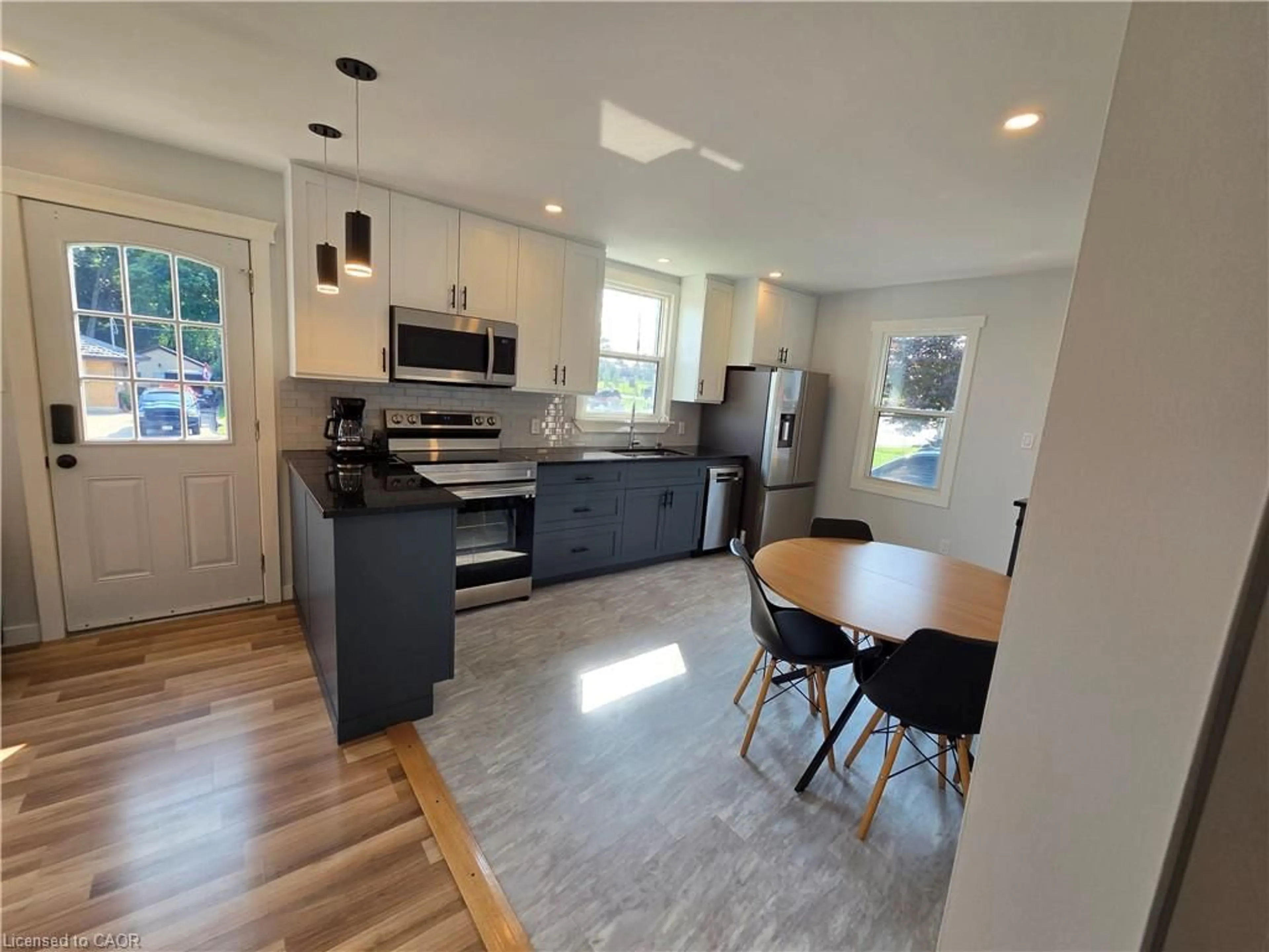 Open concept kitchen, unknown for 304 Mill St, Woodstock Ontario N4S 2X5