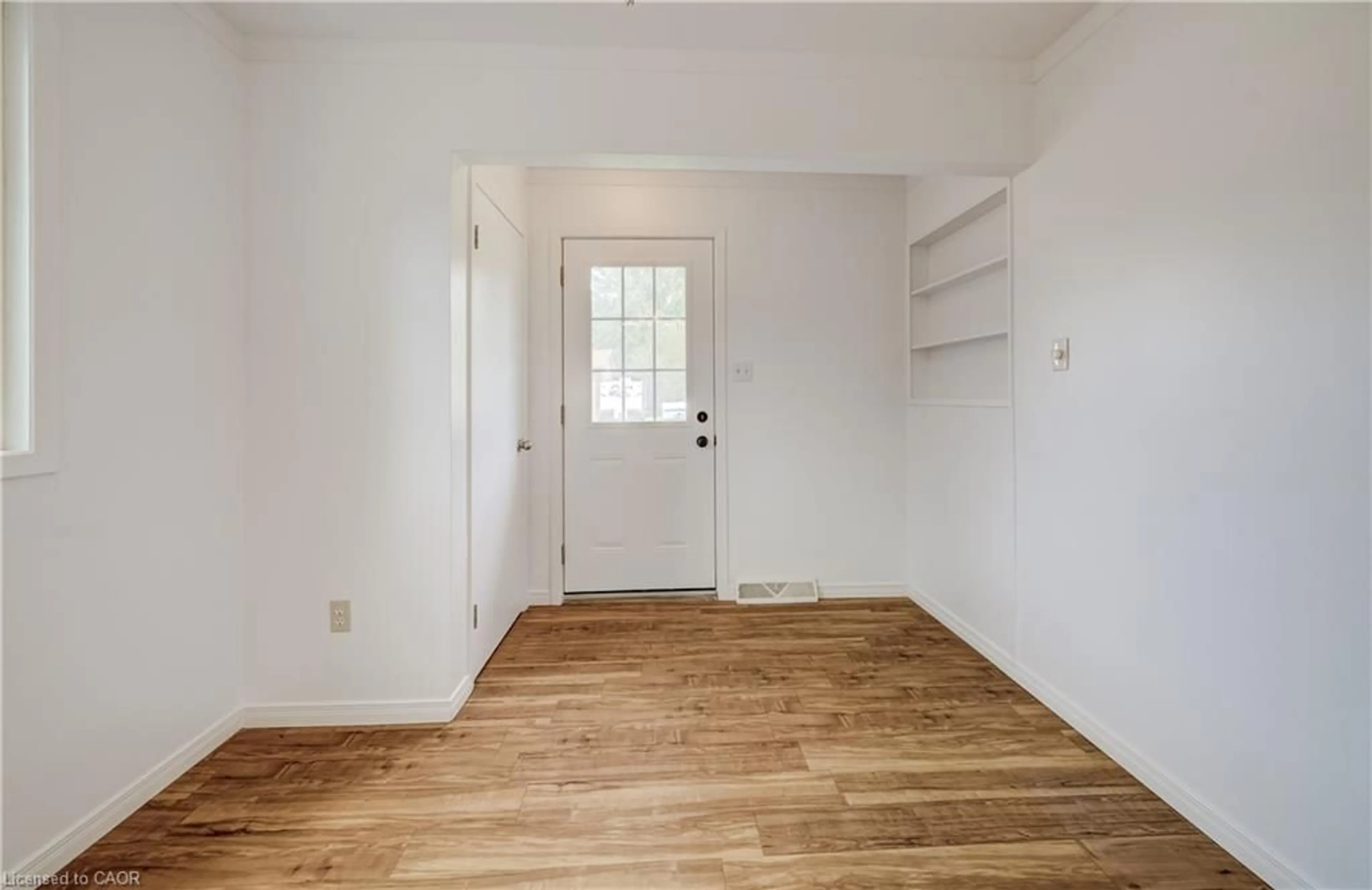 A pic of a room for 315 Perth St, Mount Forest Ontario N0G 2L1