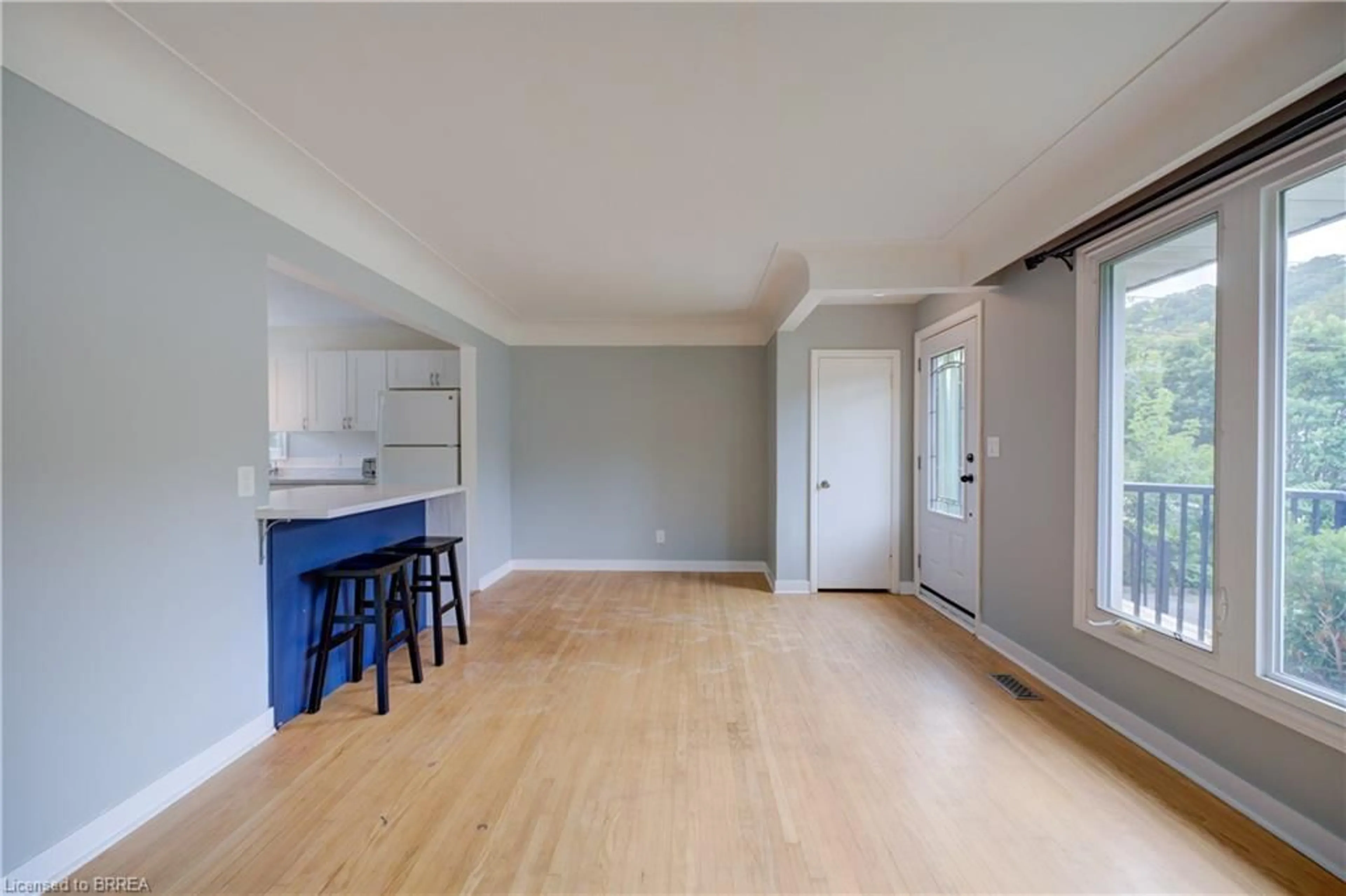 A pic of a room for 14 Cherrywood Dr, Stoney Creek Ontario L8G 2P5