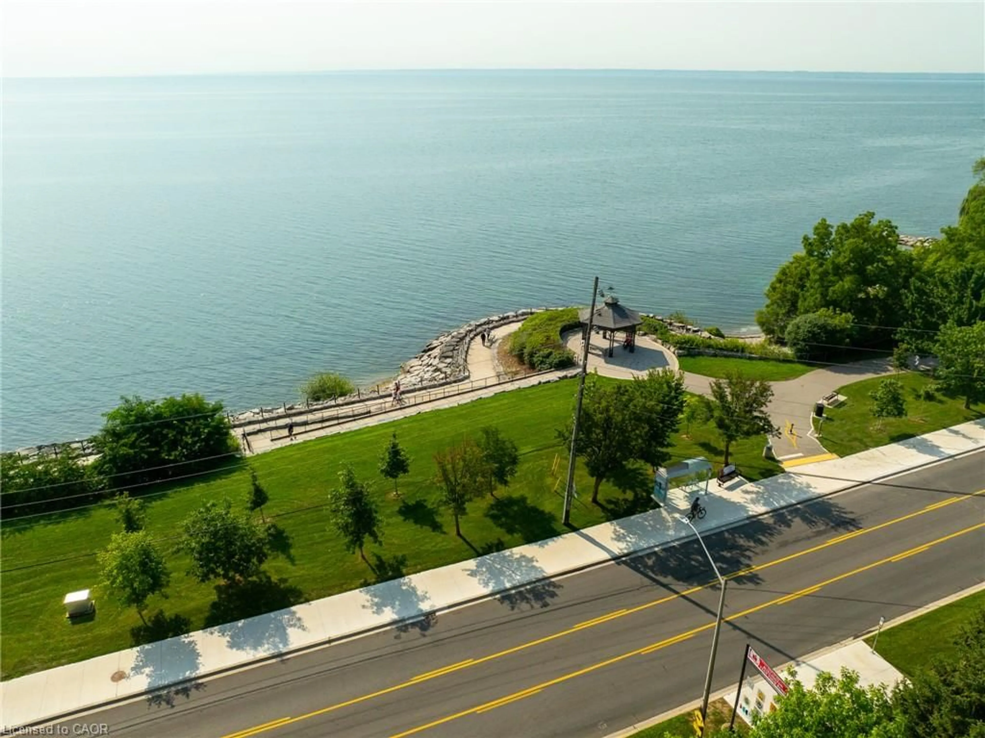 A pic from outside/outdoor area/front of a property/back of a property/a pic from drone, water/lake/river/ocean view for 100 Burloak Dr #1213, Burlington Ontario L7L 6P6