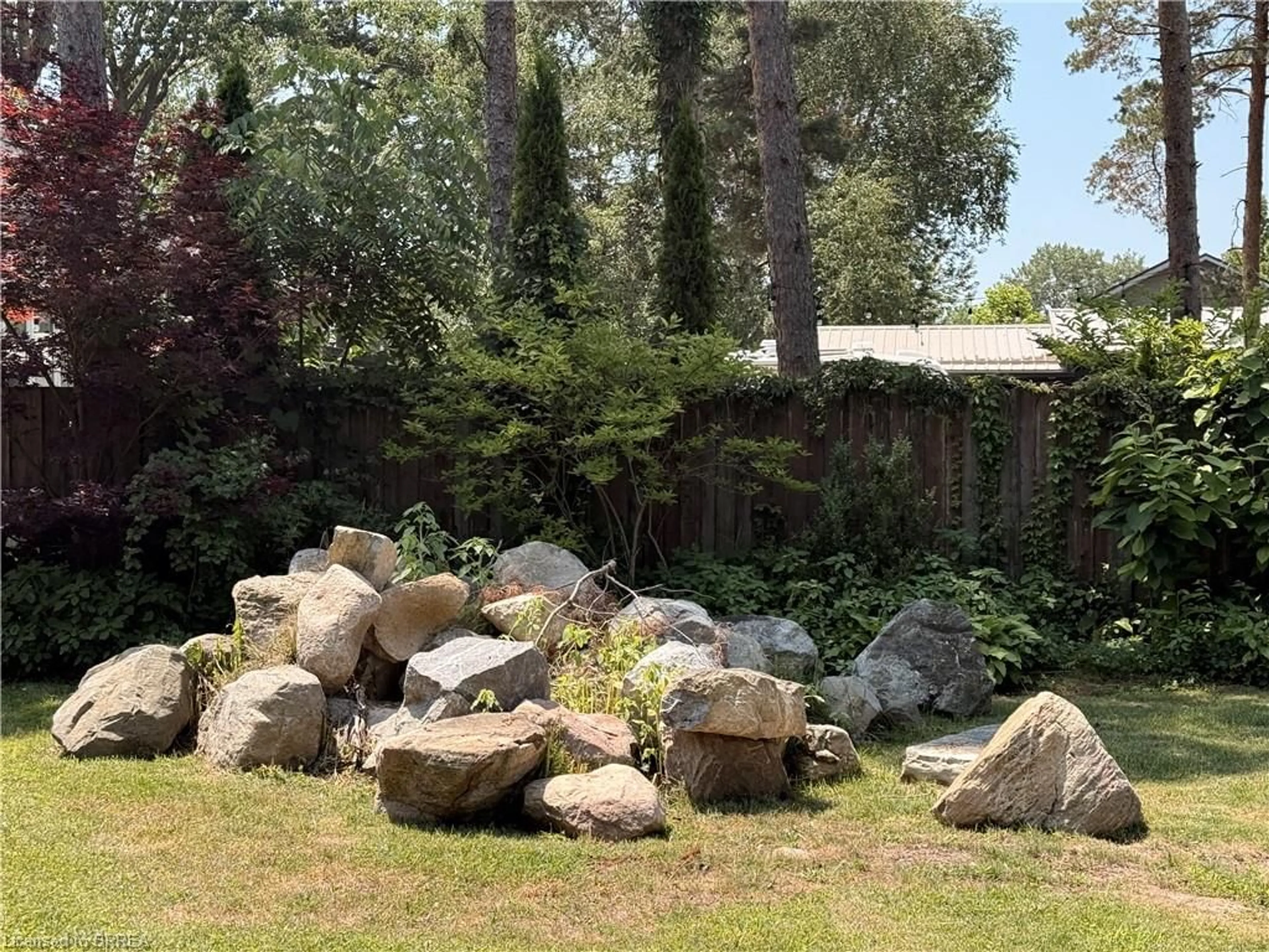 Patio, mountain view for 7 Old Cut Blvd, Port Rowan Ontario N0E 1M0