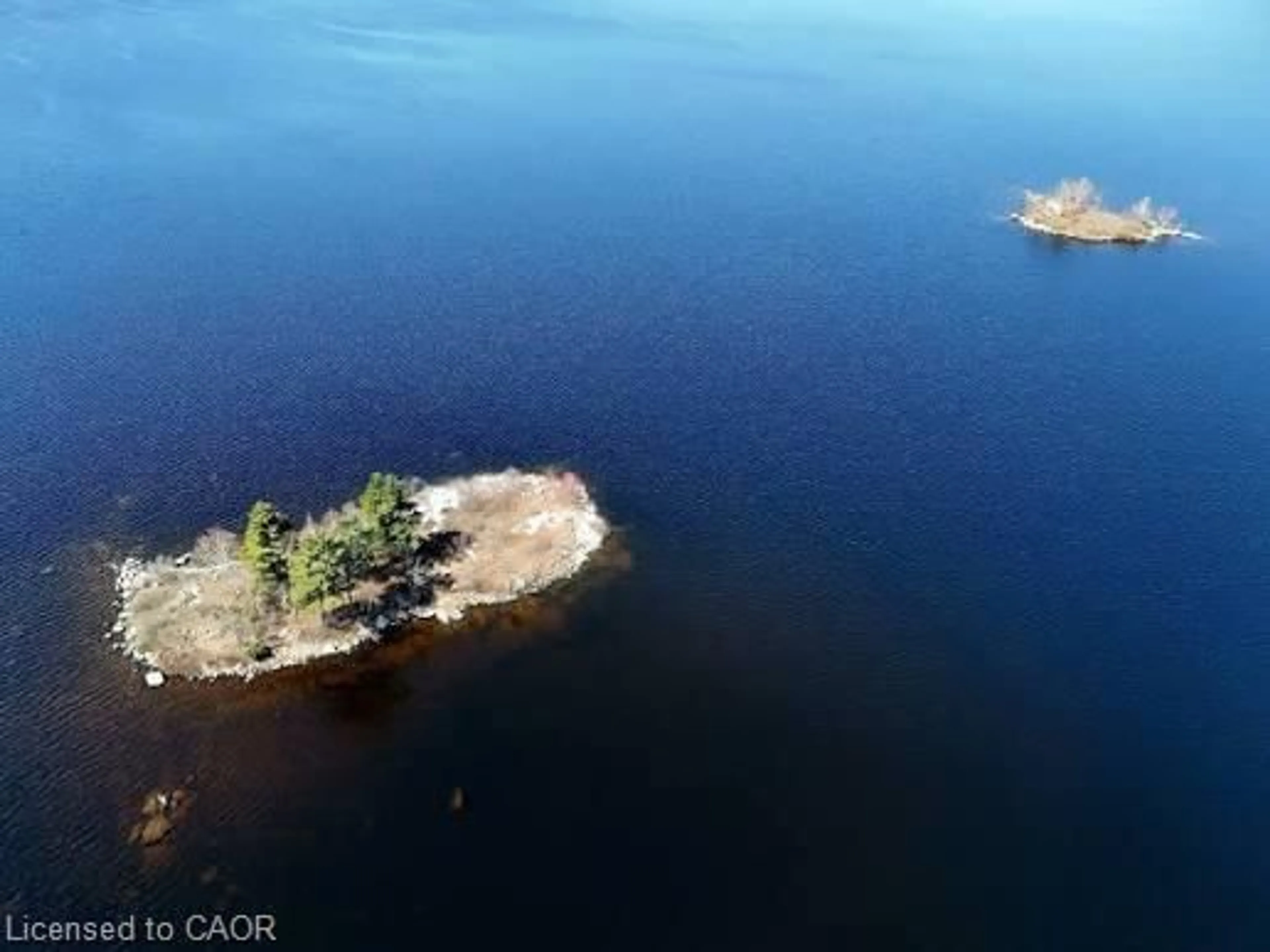 Blurry image for 107 Lakeshore Dr, Barry's Bay Ontario K0J 1B0