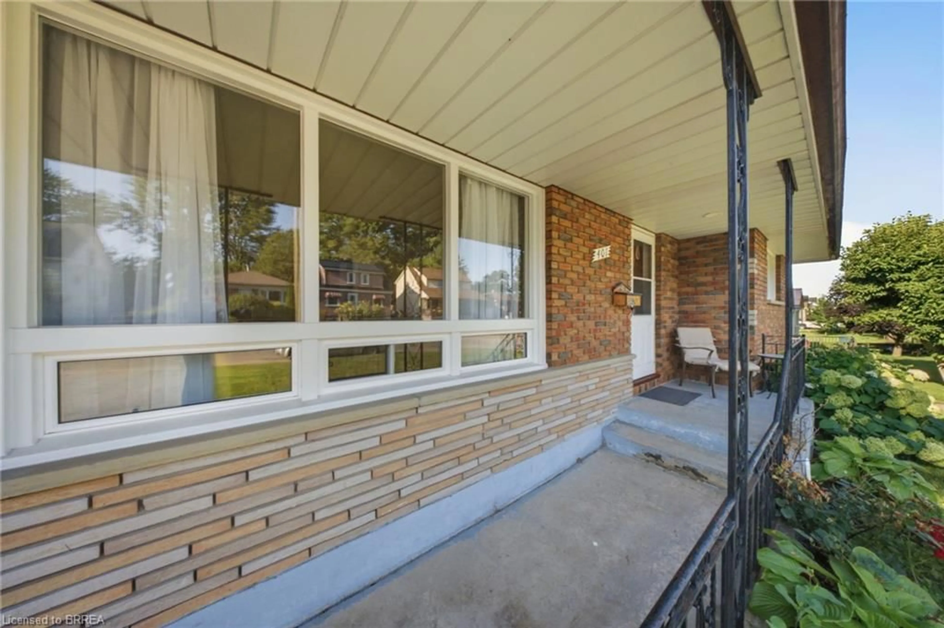 Unknown for 401 Nelson St, Brantford Ontario N3S 4E9