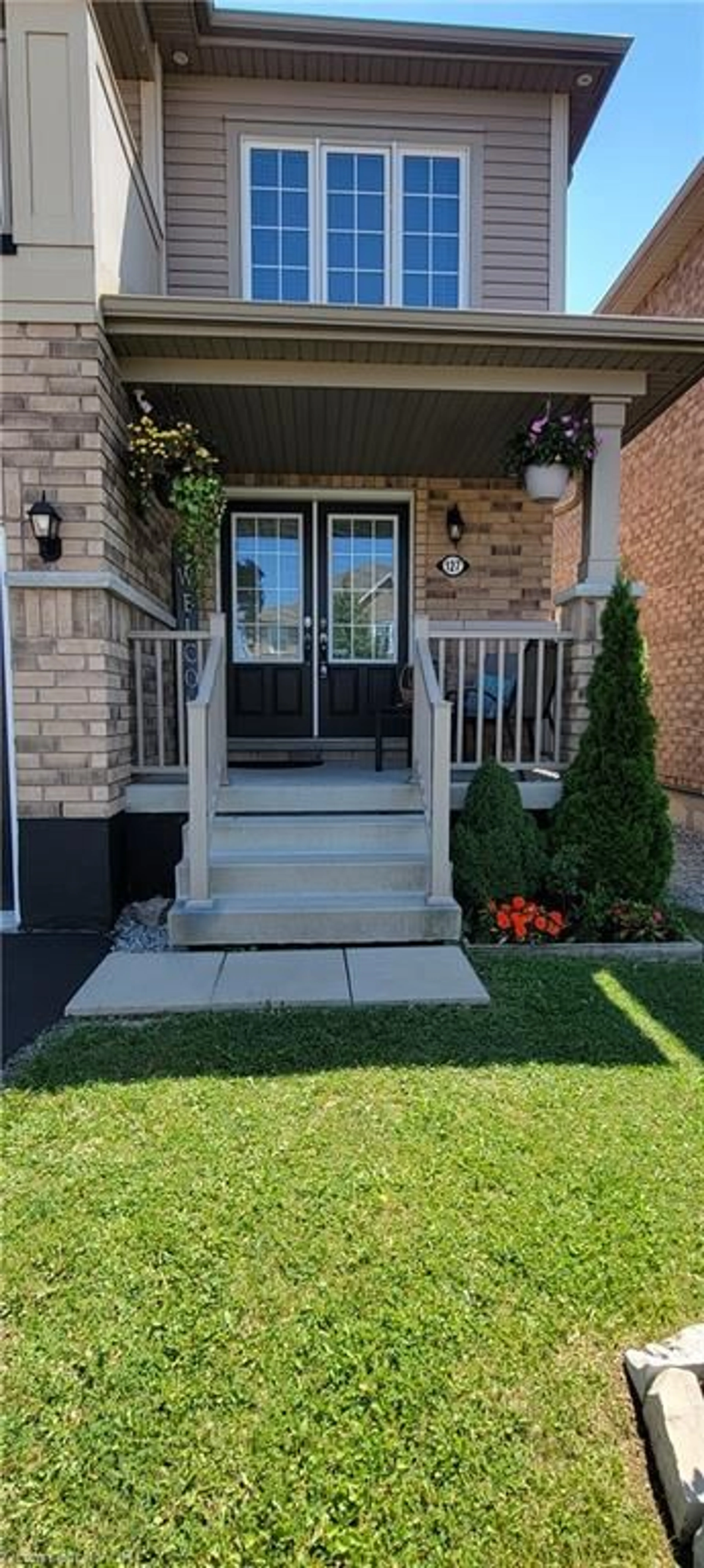 Indoor entryway for 127 Cook St, Binbrook Ontario L0R 1C0