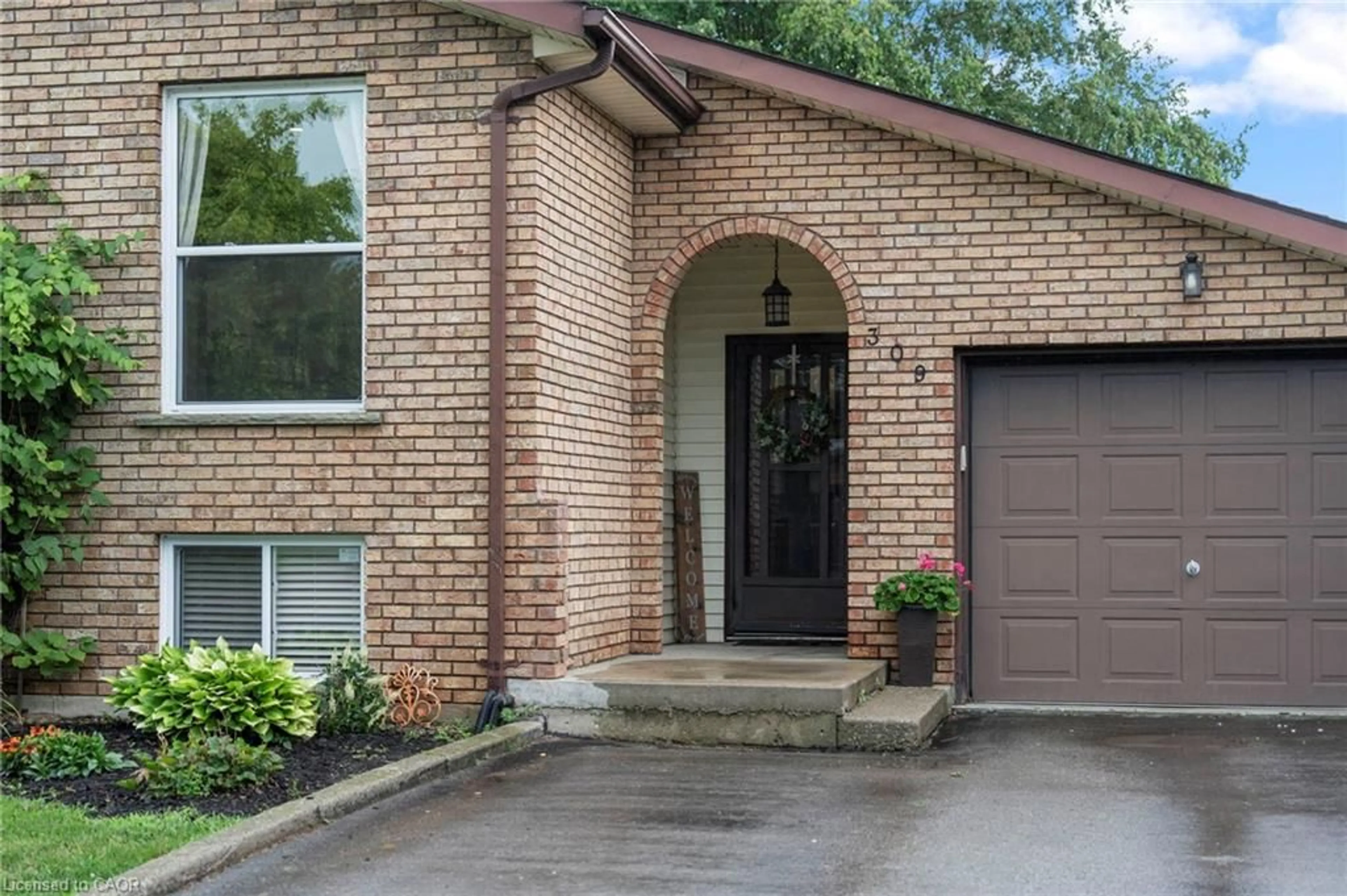 Home with brick exterior material, street for 309 Dover Ave, Port Dover Ontario N0A 1N4