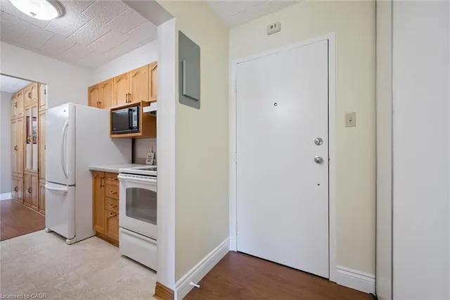 6 Walton Ave #107, Kitchener 5