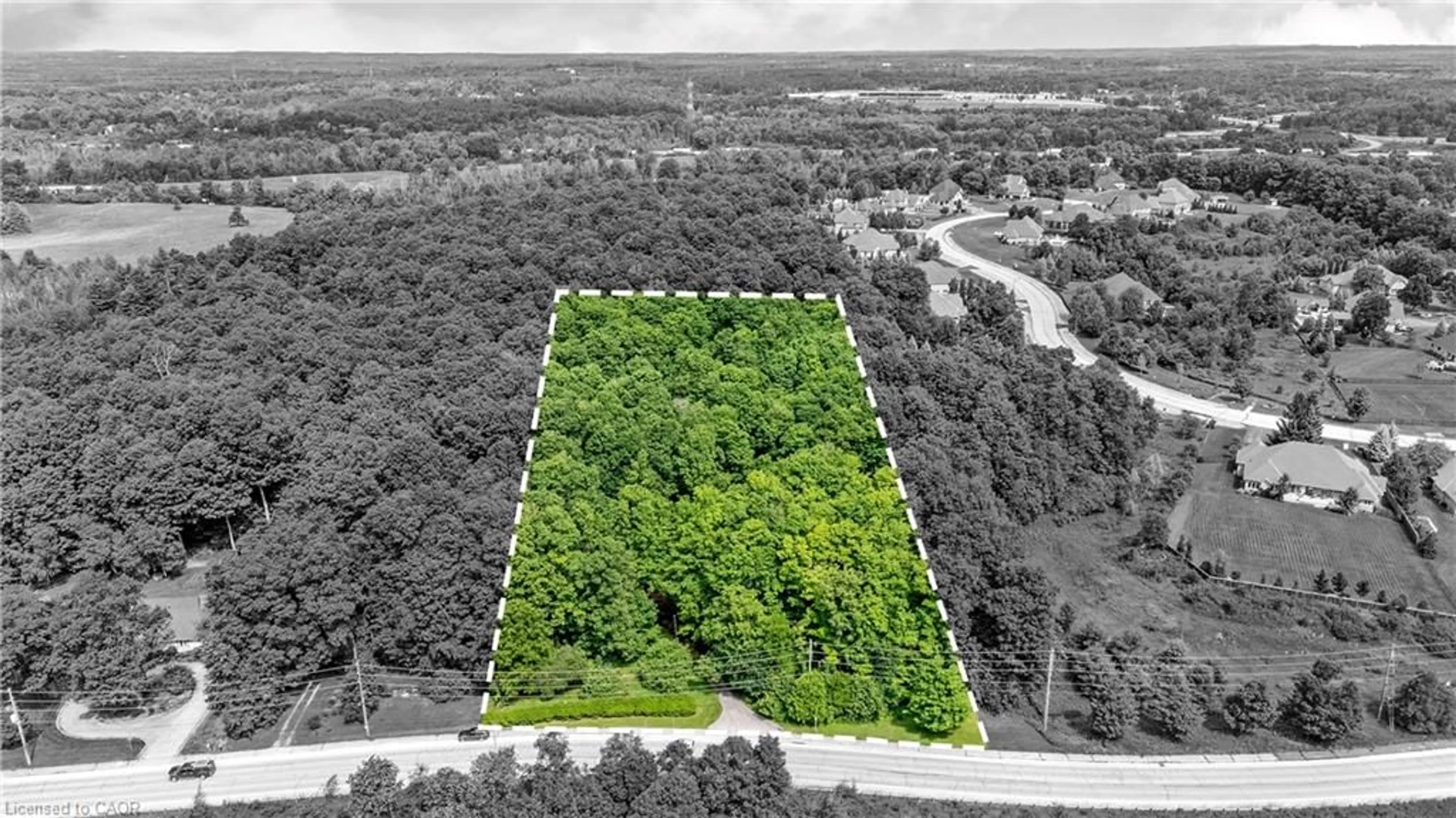 A pic from outside/outdoor area/front of a property/back of a property/a pic from drone, forest/trees view for 2529 Campbellville Rd, Campbellville Ontario L9T 2X7