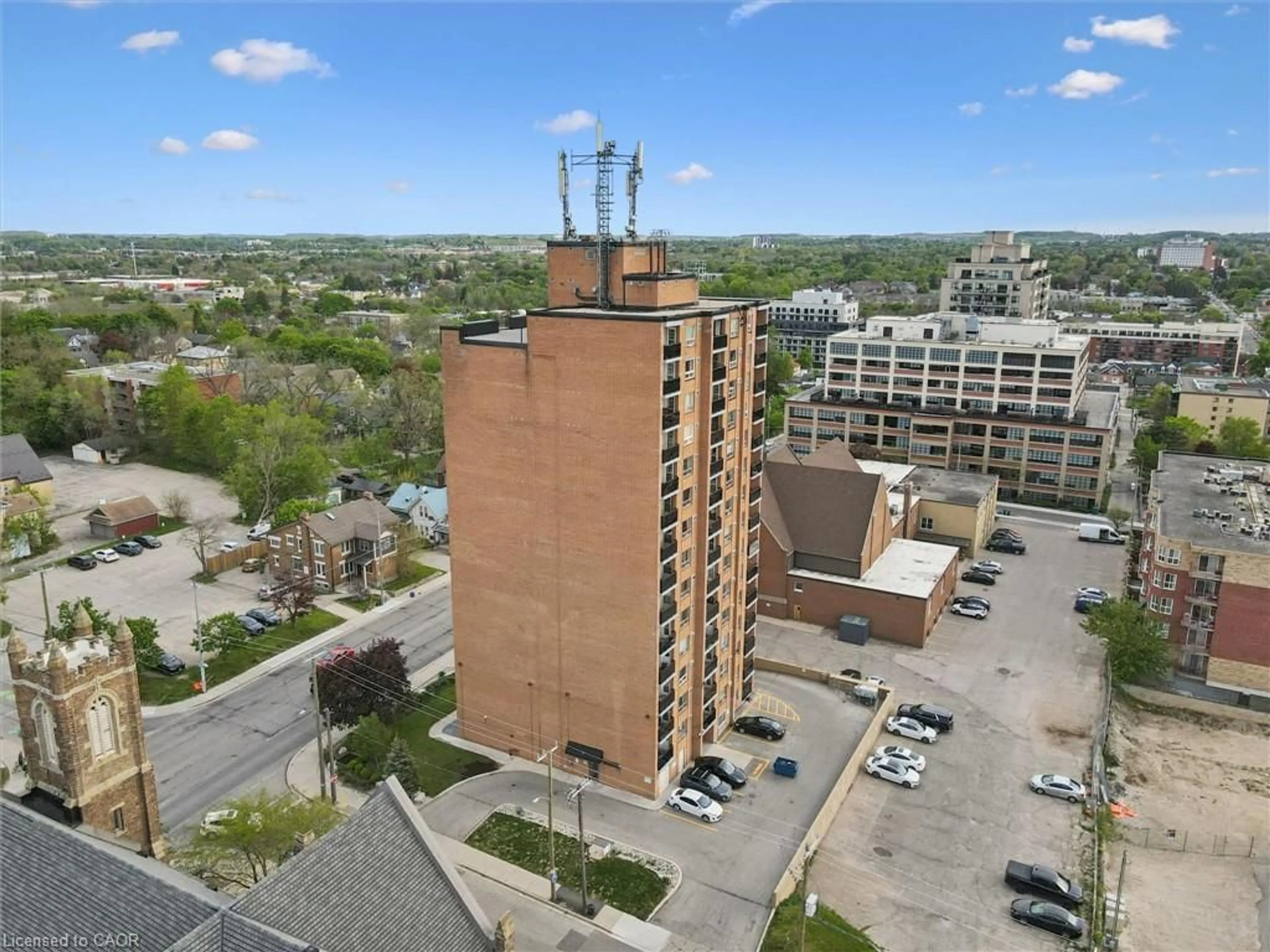 A pic from outside/outdoor area/front of a property/back of a property/a pic from drone, building for 64 Benton St #906, Kitchener Ontario N2G 4L9