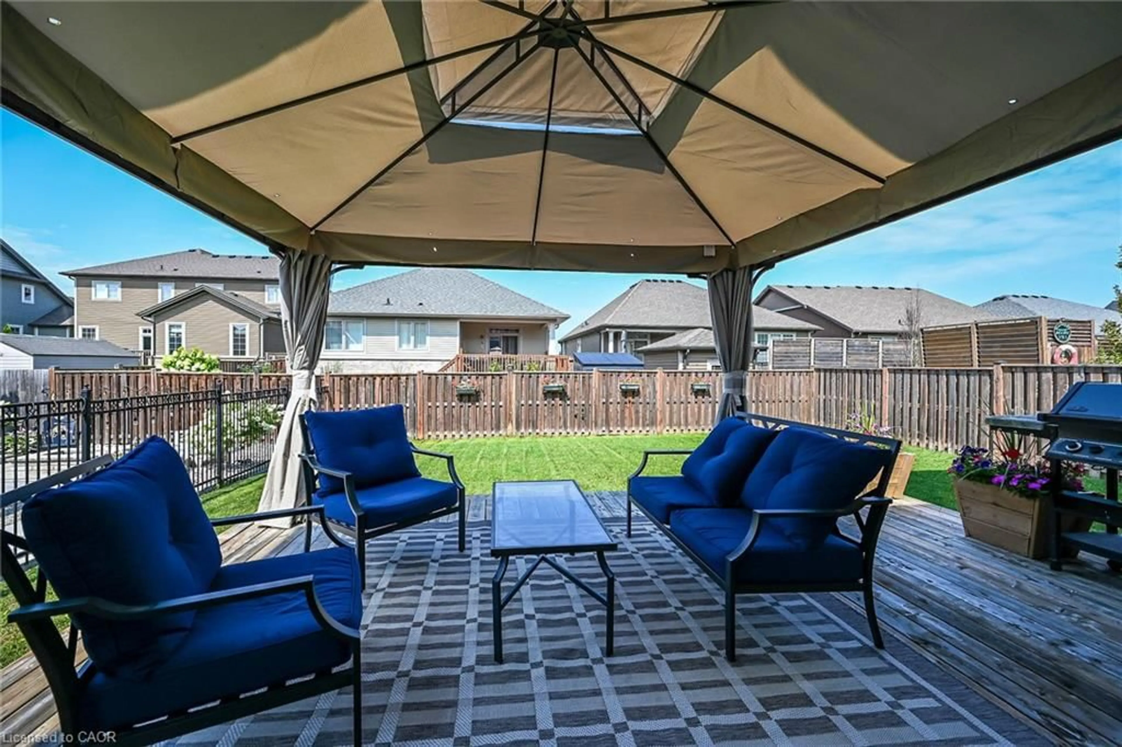 Patio, water/lake/river/ocean view for 100 Anastasia Blvd, Smithville Ontario L0R 2A0