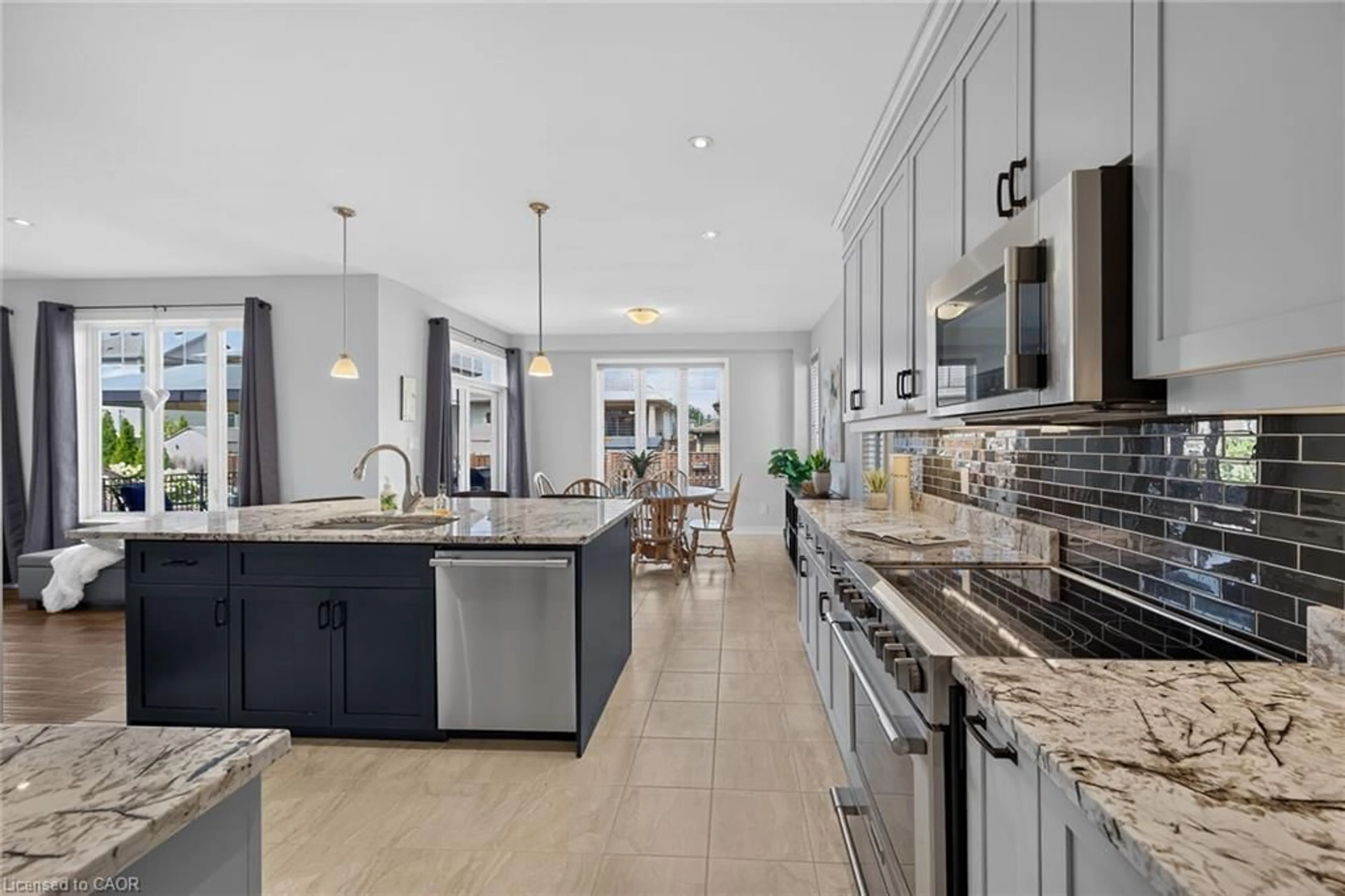 Open concept kitchen, ceramic/tile floor for 100 Anastasia Blvd, Smithville Ontario L0R 2A0