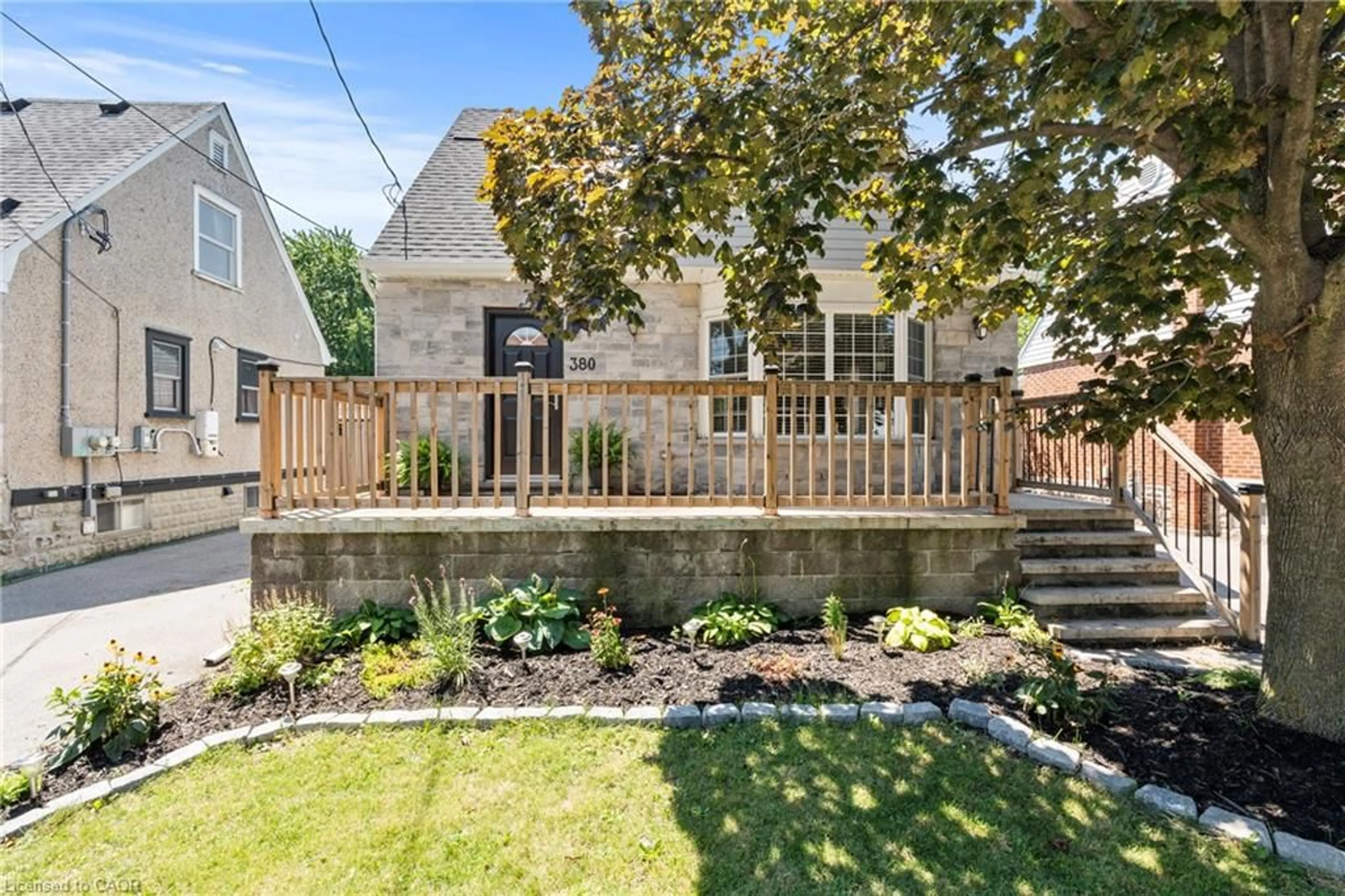Unknown for 380 Thayer Ave, Hamilton Ontario L9A 4J4