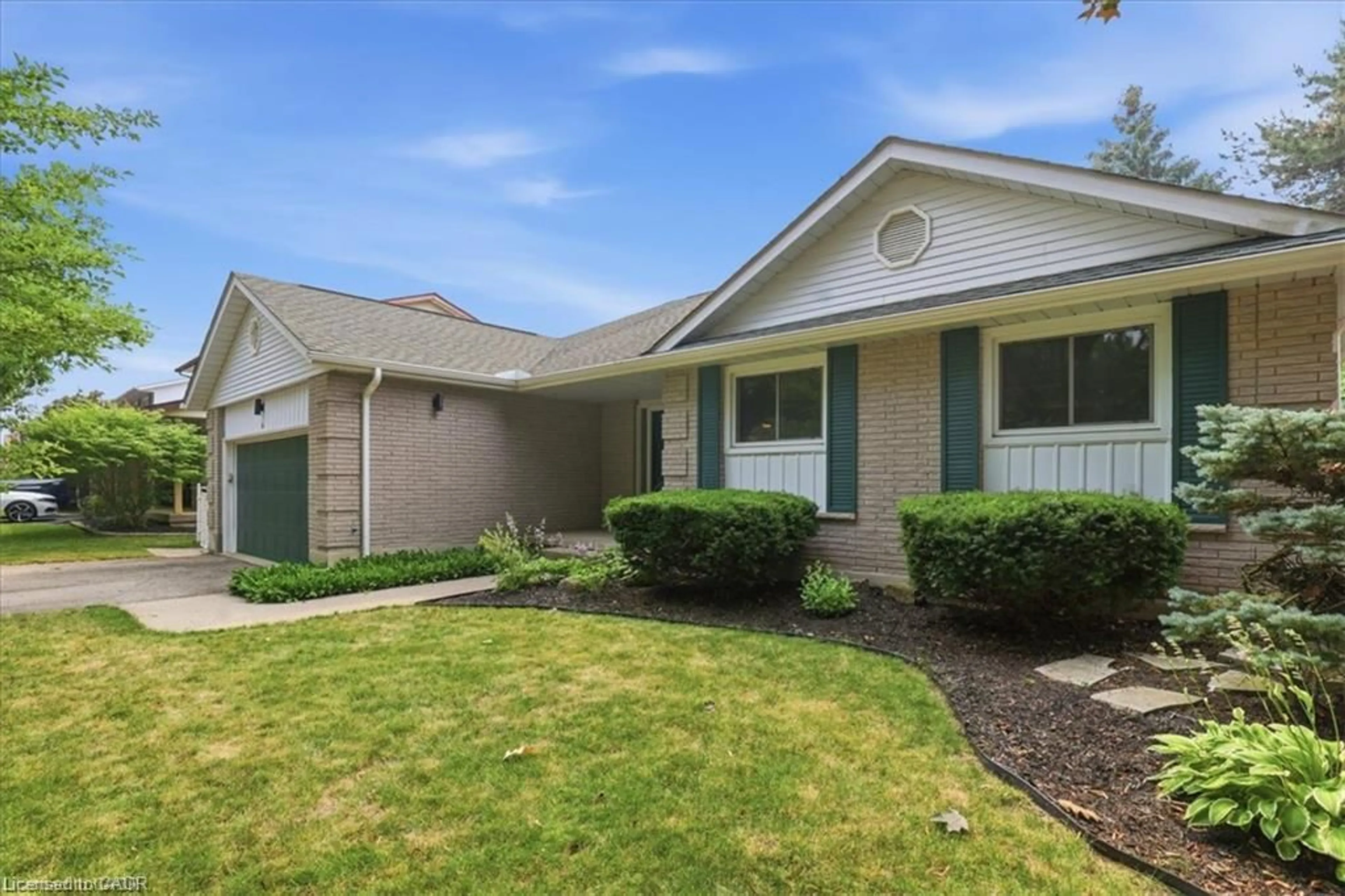 Home with vinyl exterior material, street for 369 Crimson Dr, Waterloo Ontario N2K 2V2