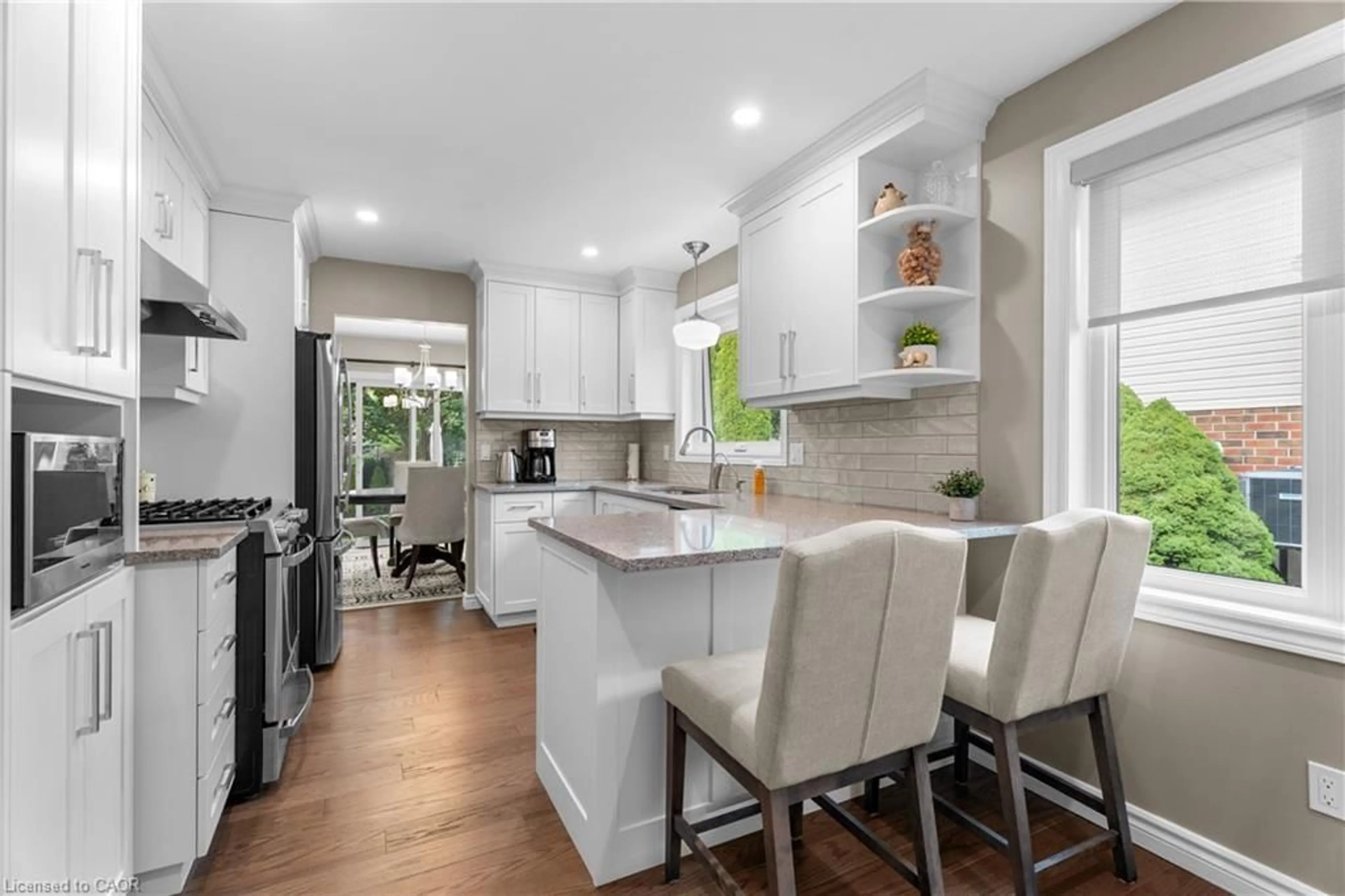 Open concept kitchen, ceramic/tile floor for 28 Keating Dr, Elora Ontario N0B 1S0