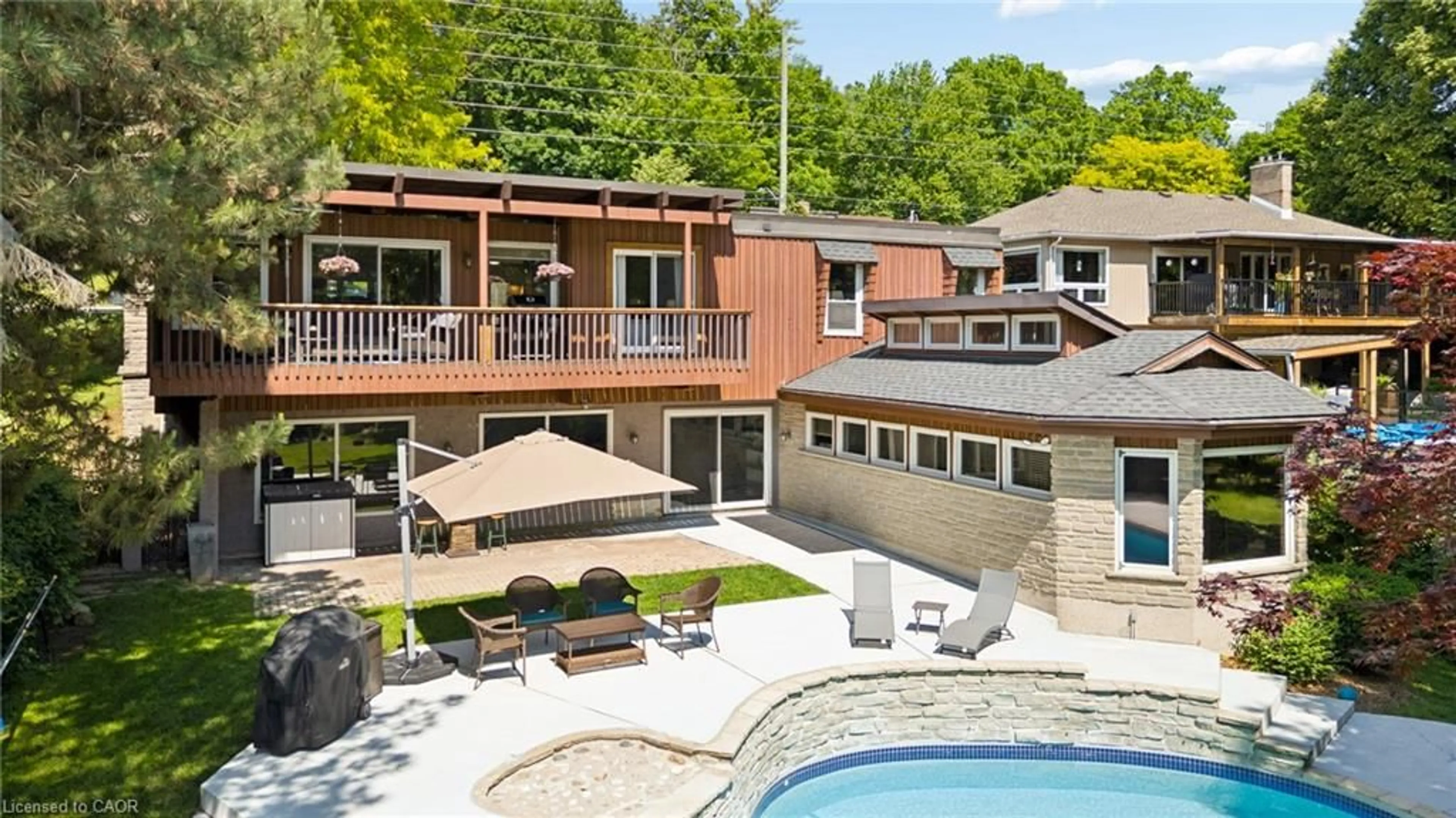 Unknown for 555 Fountain St, Cambridge Ontario N3H 1J2