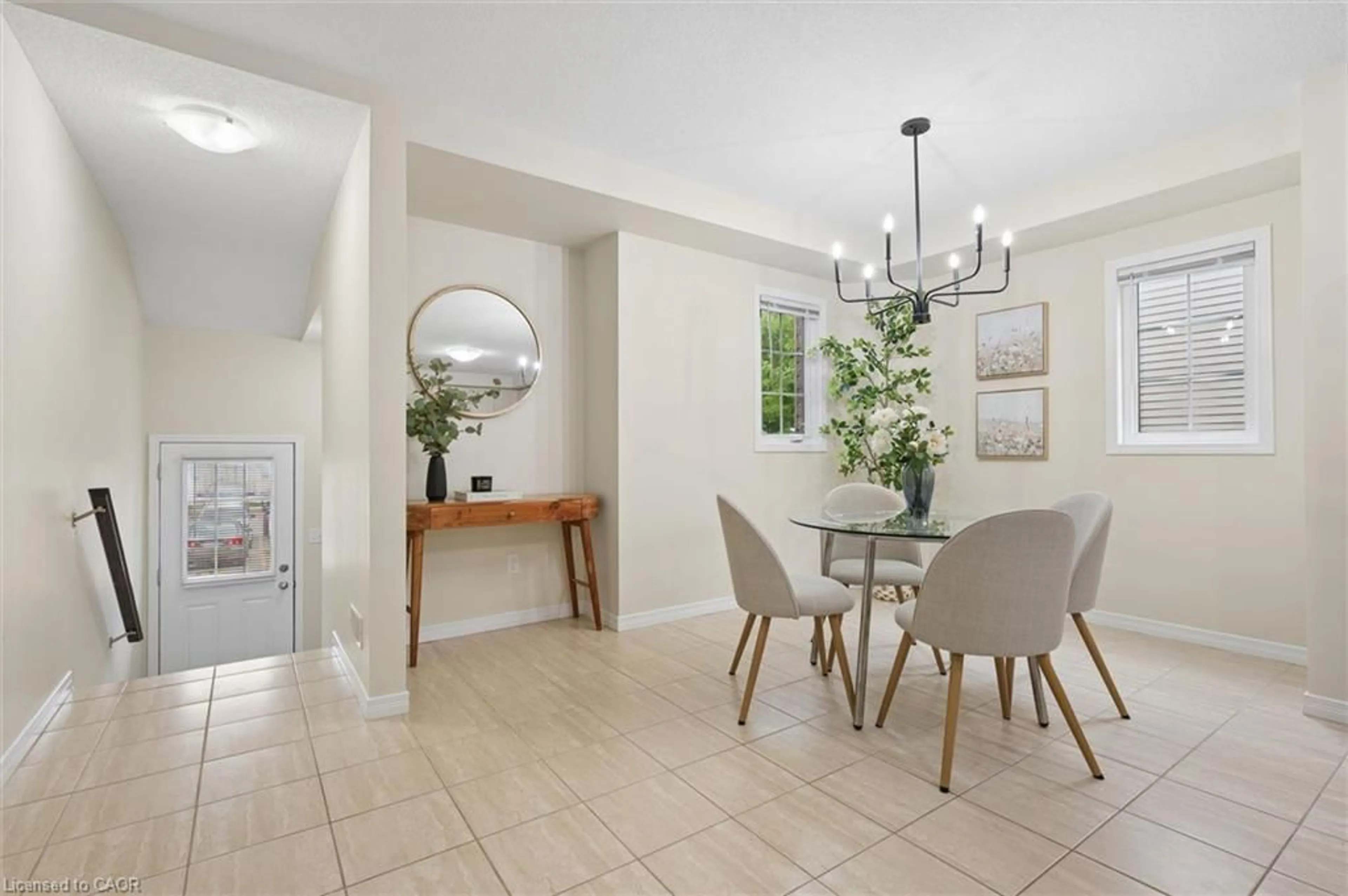 Dining room, ceramic/tile floor for 931 Glasgow St #3B, Kitchener Ontario N2N 0B6