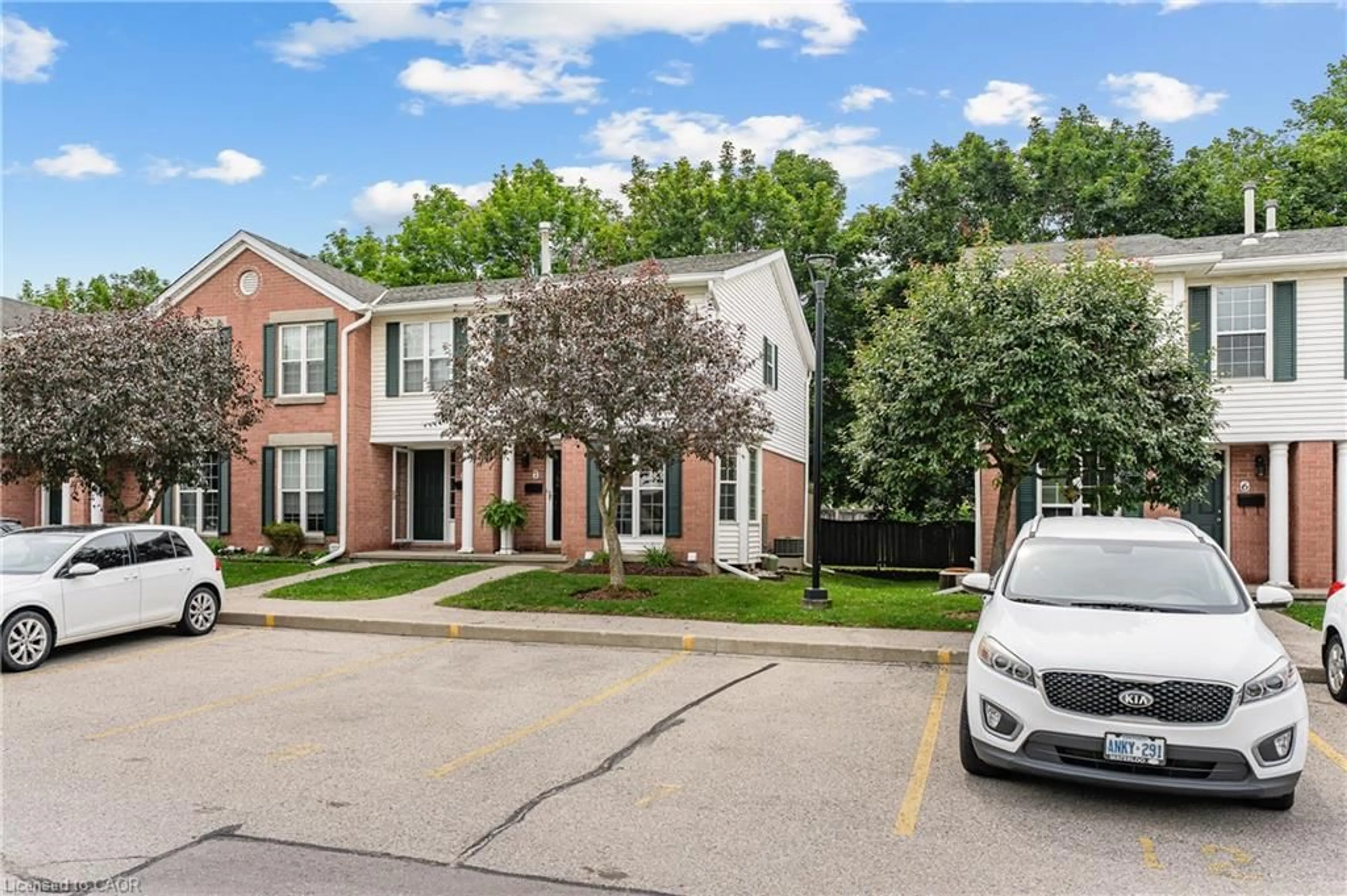 Unknown for 465 Woolwich St #7, Waterloo Ontario N2K 3S4