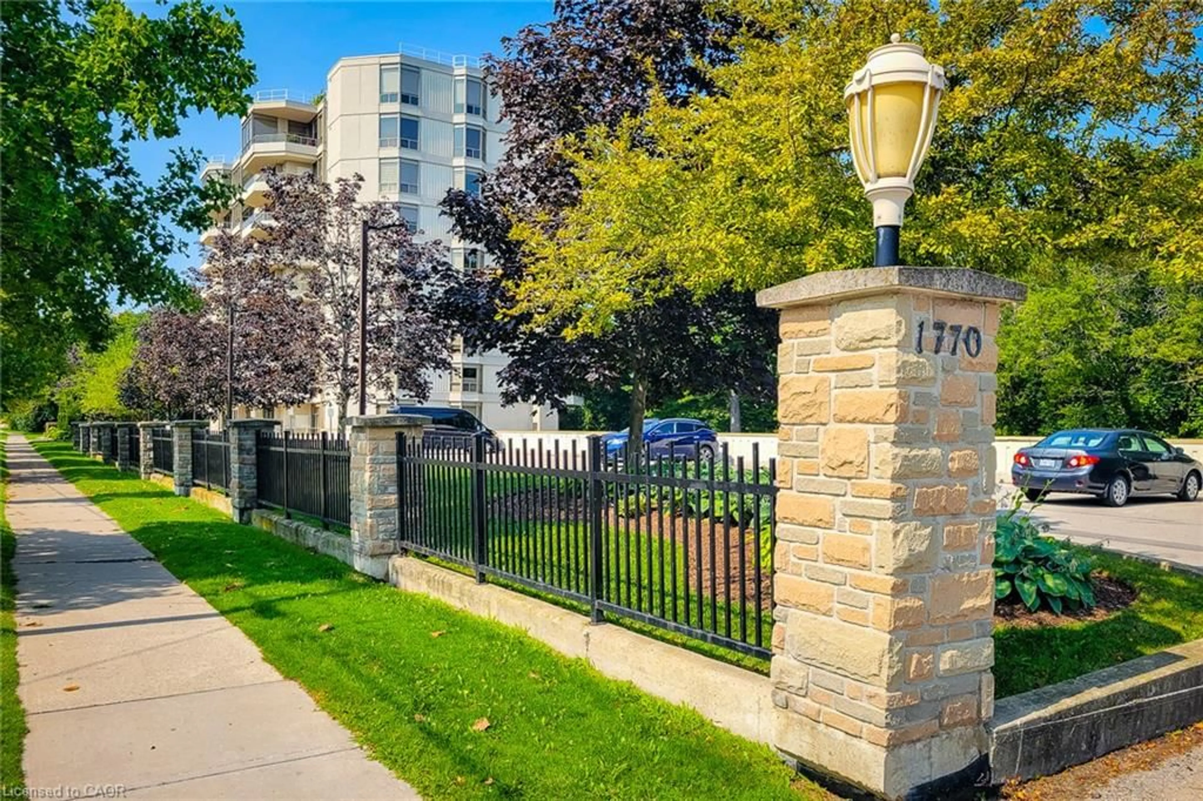 Unknown for 1770 Main St #705, Hamilton Ontario L8S 1H1