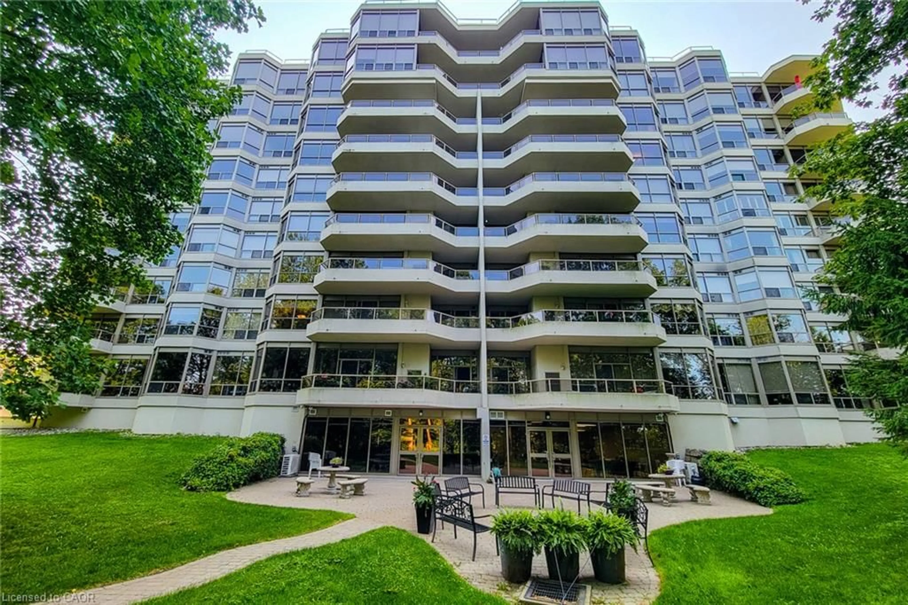 Unknown for 1770 Main St #705, Hamilton Ontario L8S 1H1