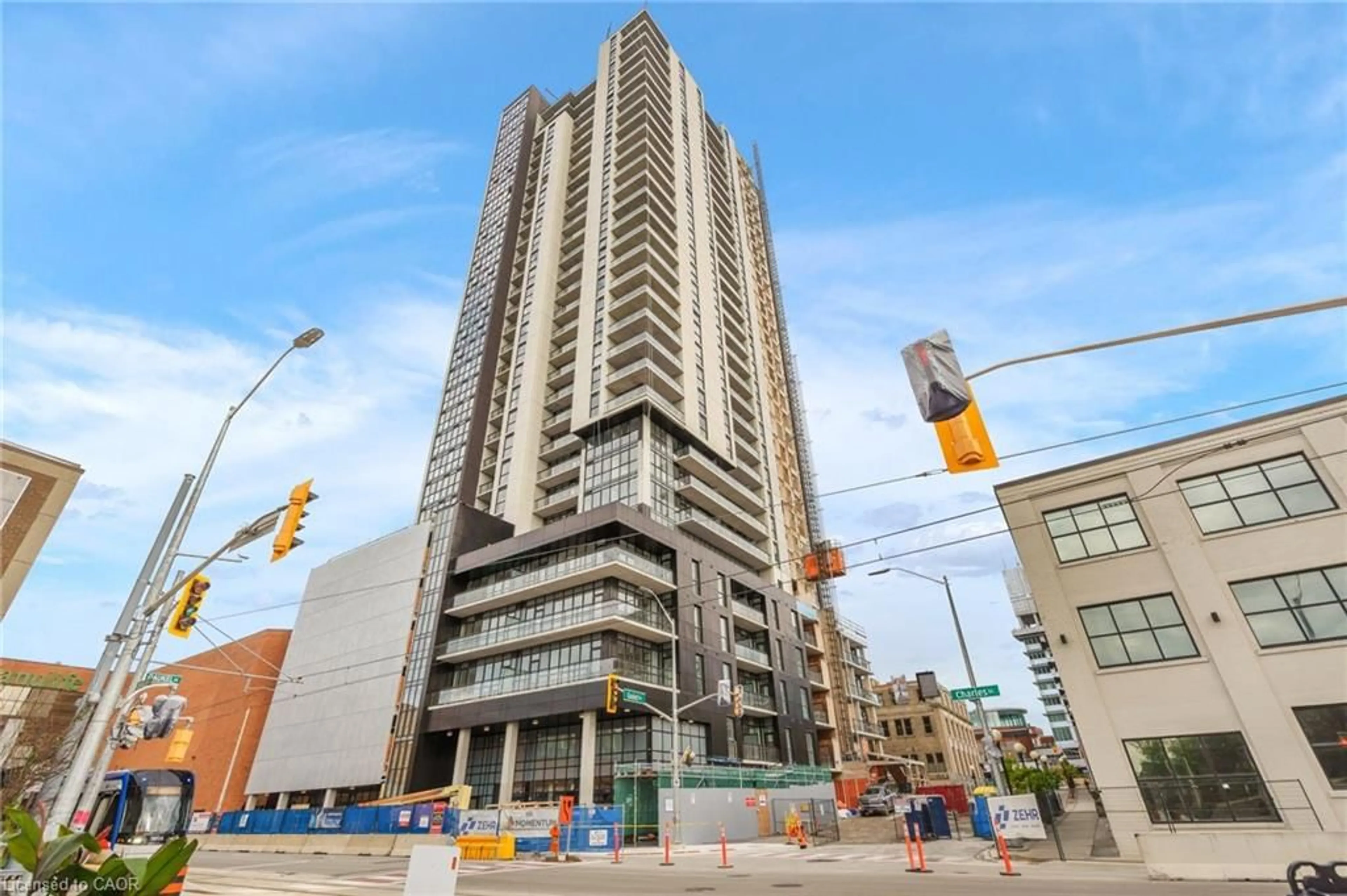 Indoor foyer for 60 Charles St #705, Kitchener Ontario N2G 0C9