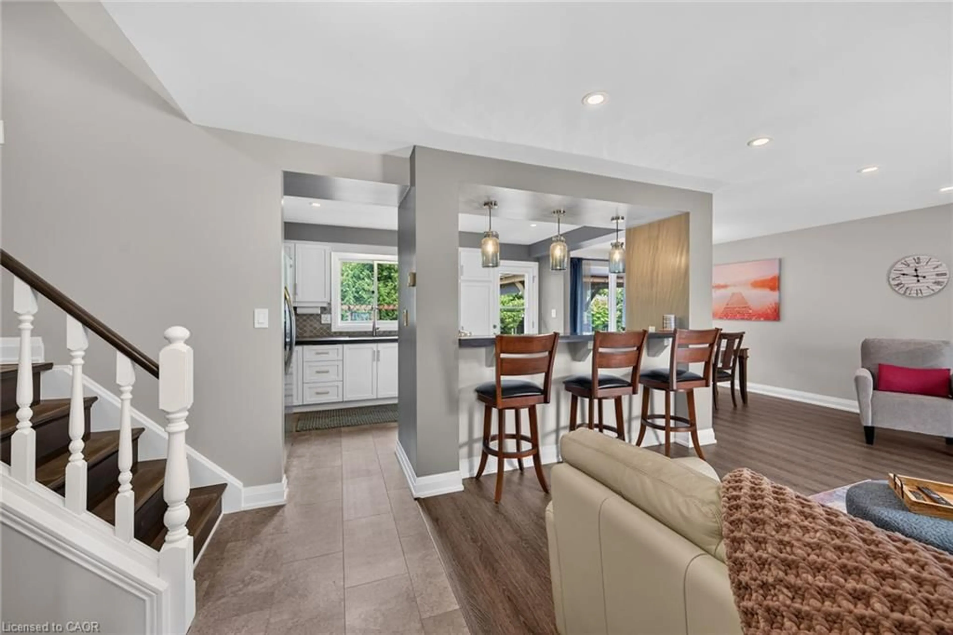 Open concept kitchen, ceramic/tile floor for 306 Lanark St, Caledonia Ontario N3W 1E8