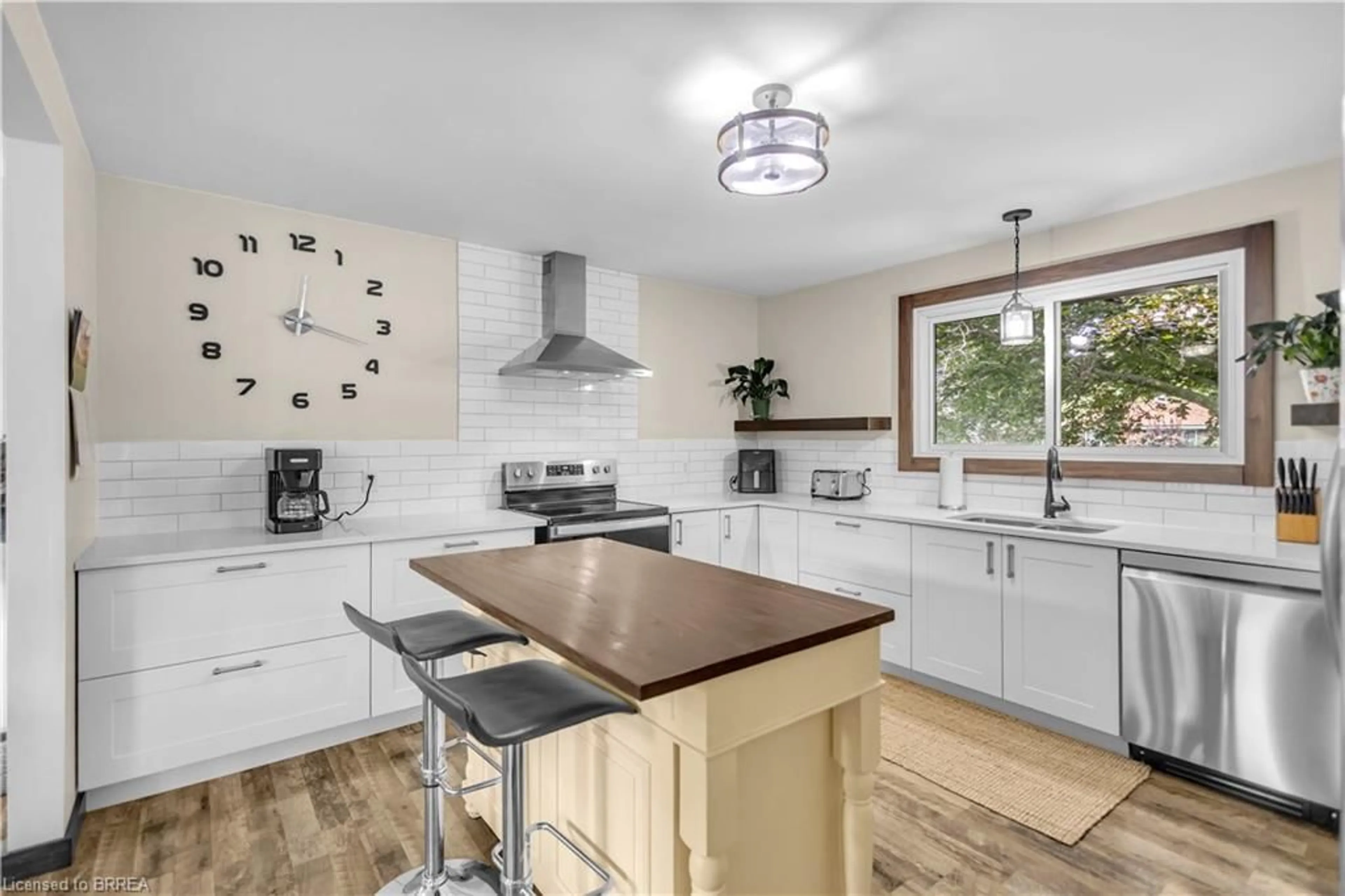 Open concept kitchen, unknown for 60 Brown Ave, Burford Ontario N0E 1A0
