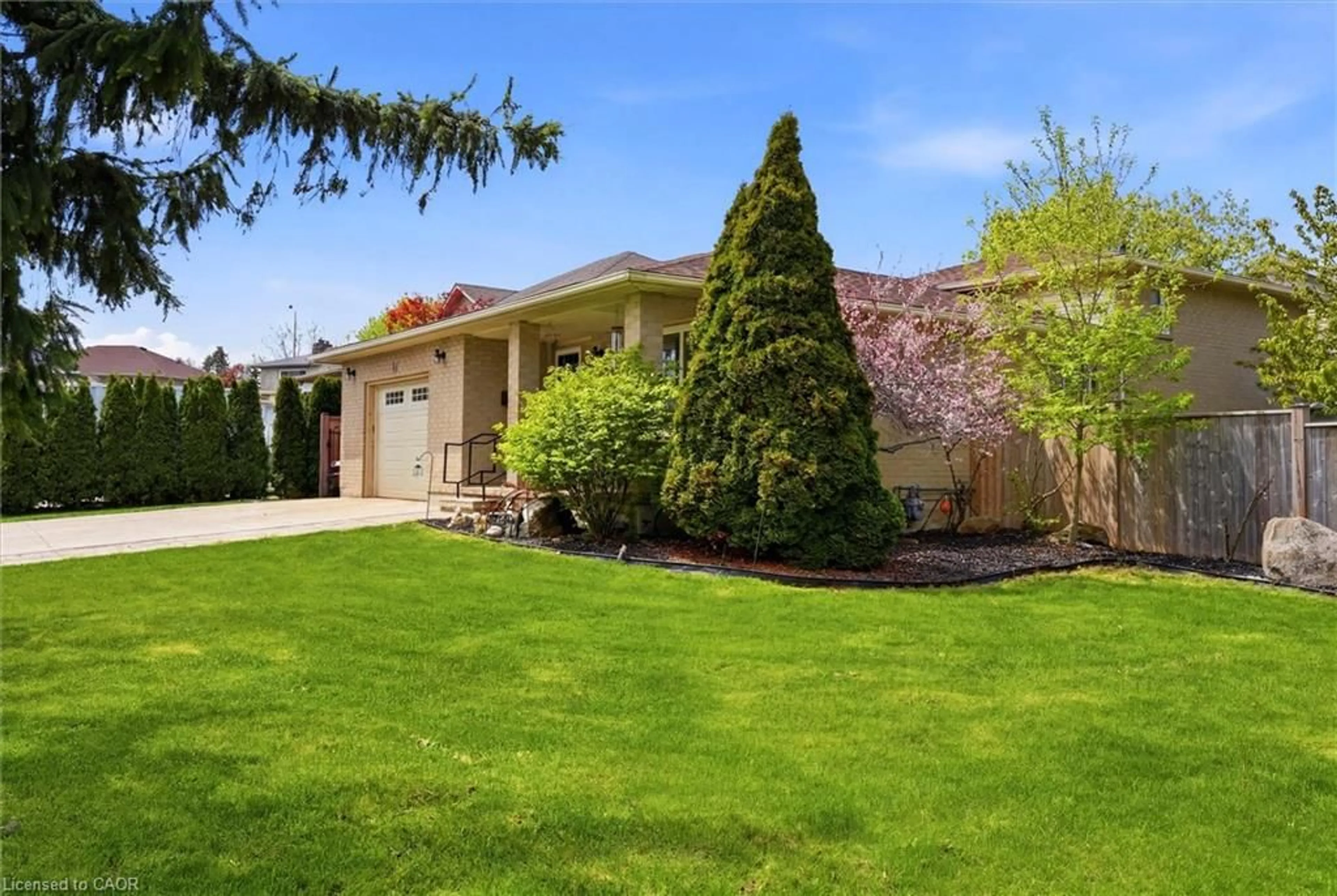 Unknown for 18 Anne Crt, Grimsby Ontario L3M 5B4