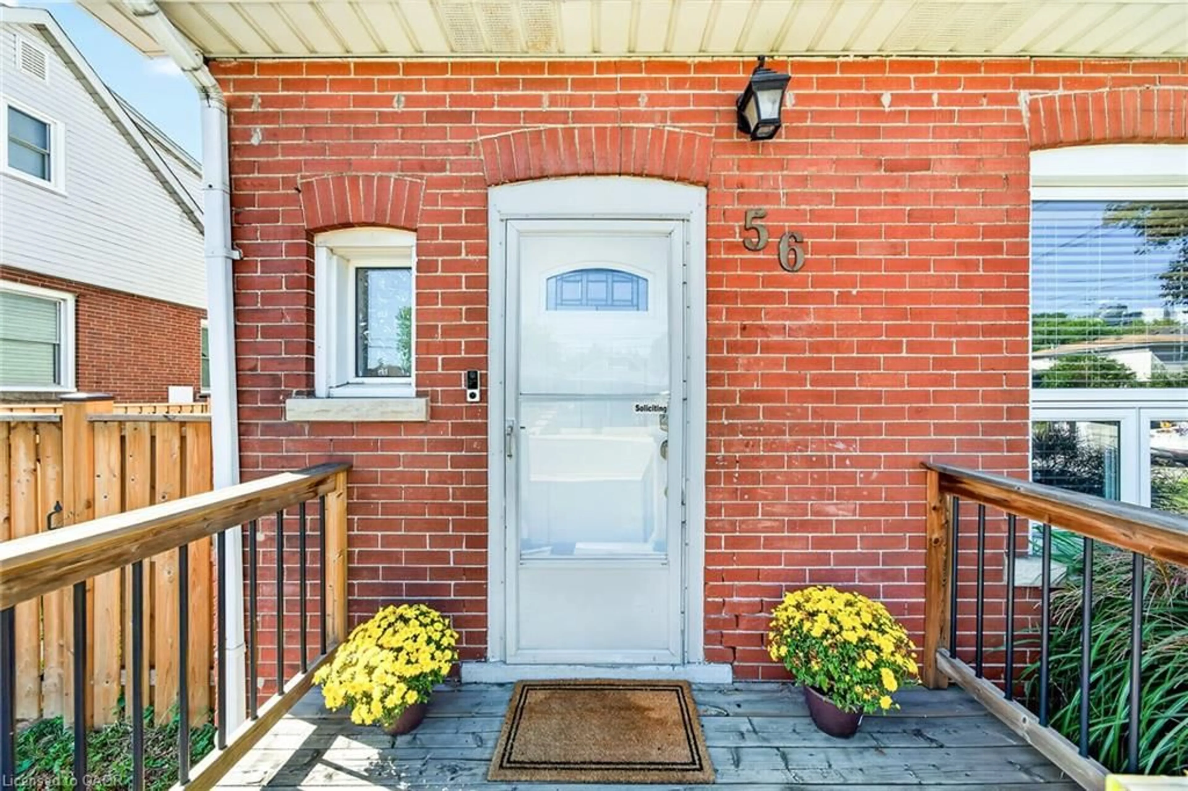 Indoor entryway for 56 East 23rd St, Hamilton Ontario L8V 2W6